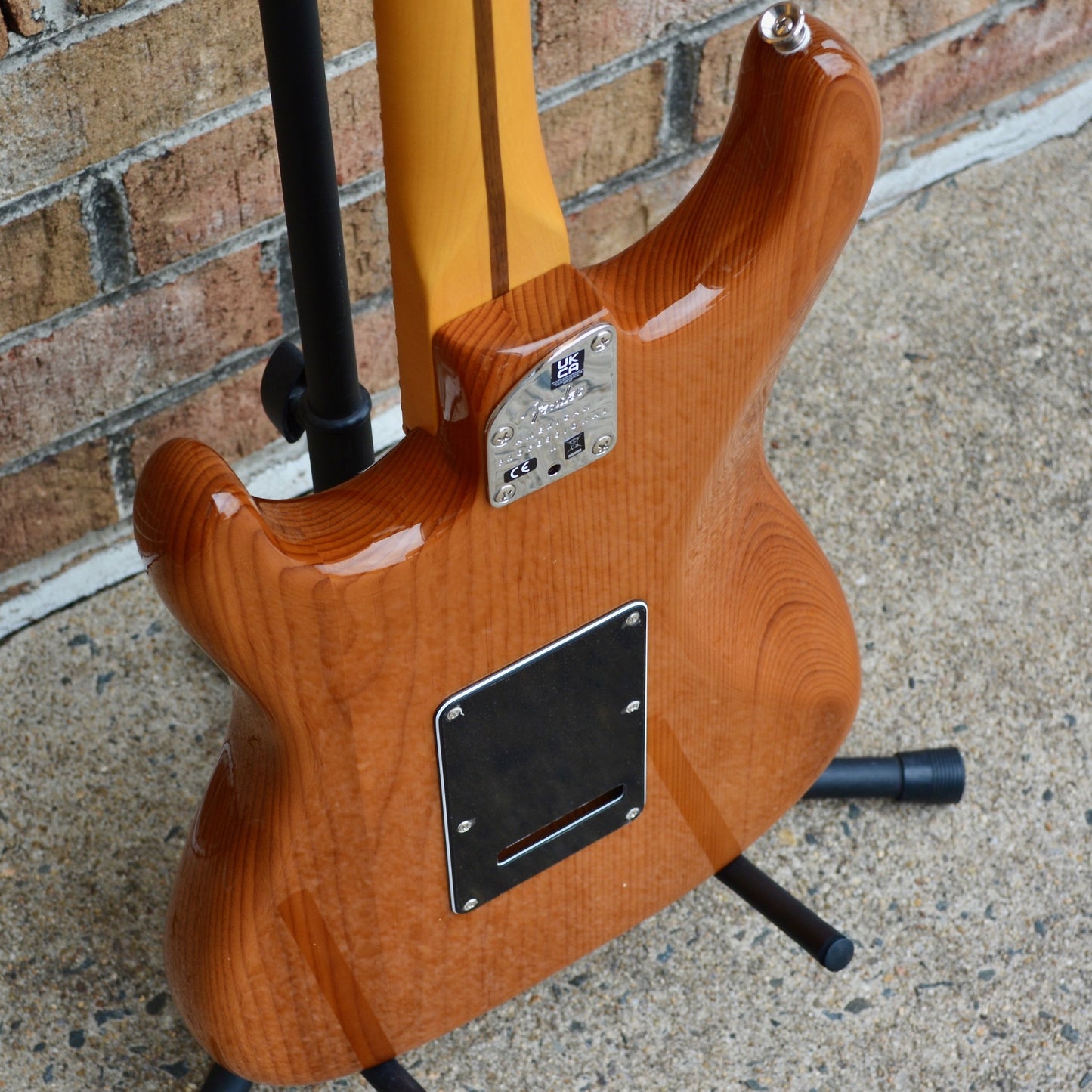 Fender American Professional II Stratocaster®, Maple Fingerboard, Roasted Pine