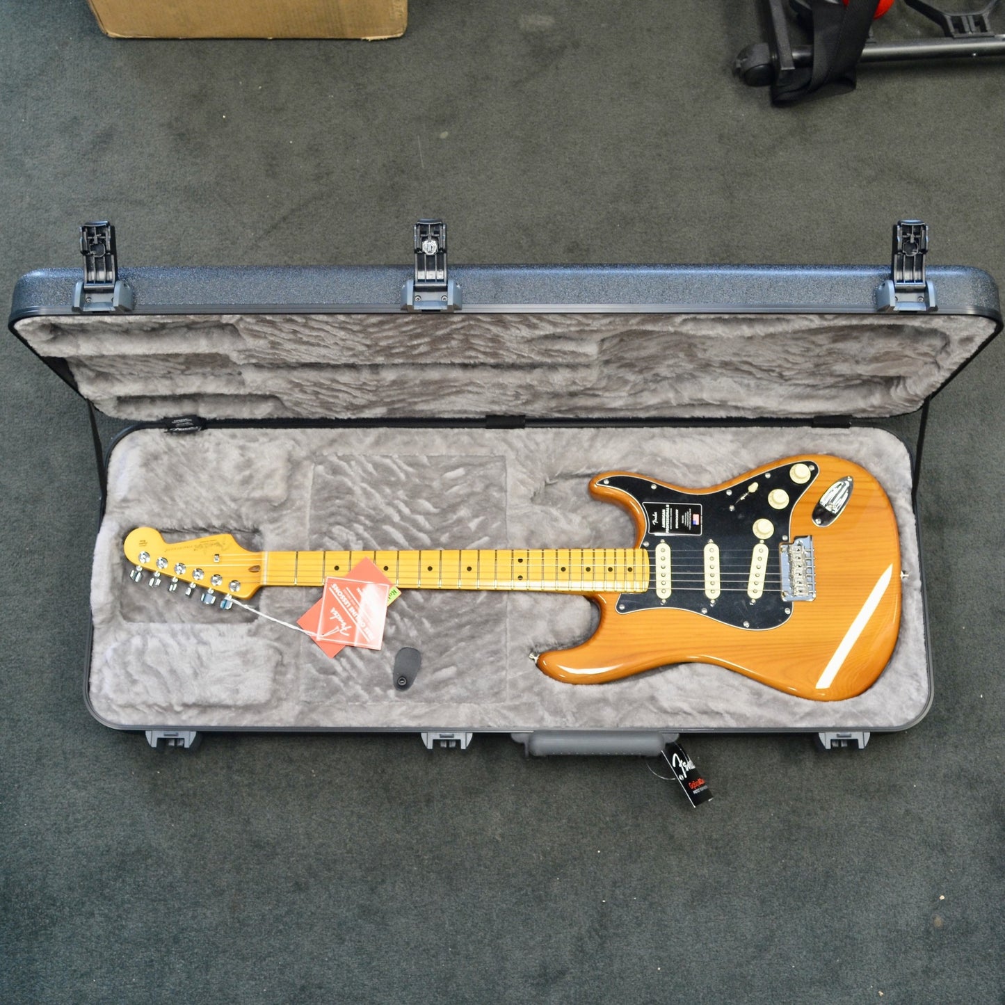 Fender American Professional II Stratocaster®, Maple Fingerboard, Roasted Pine
