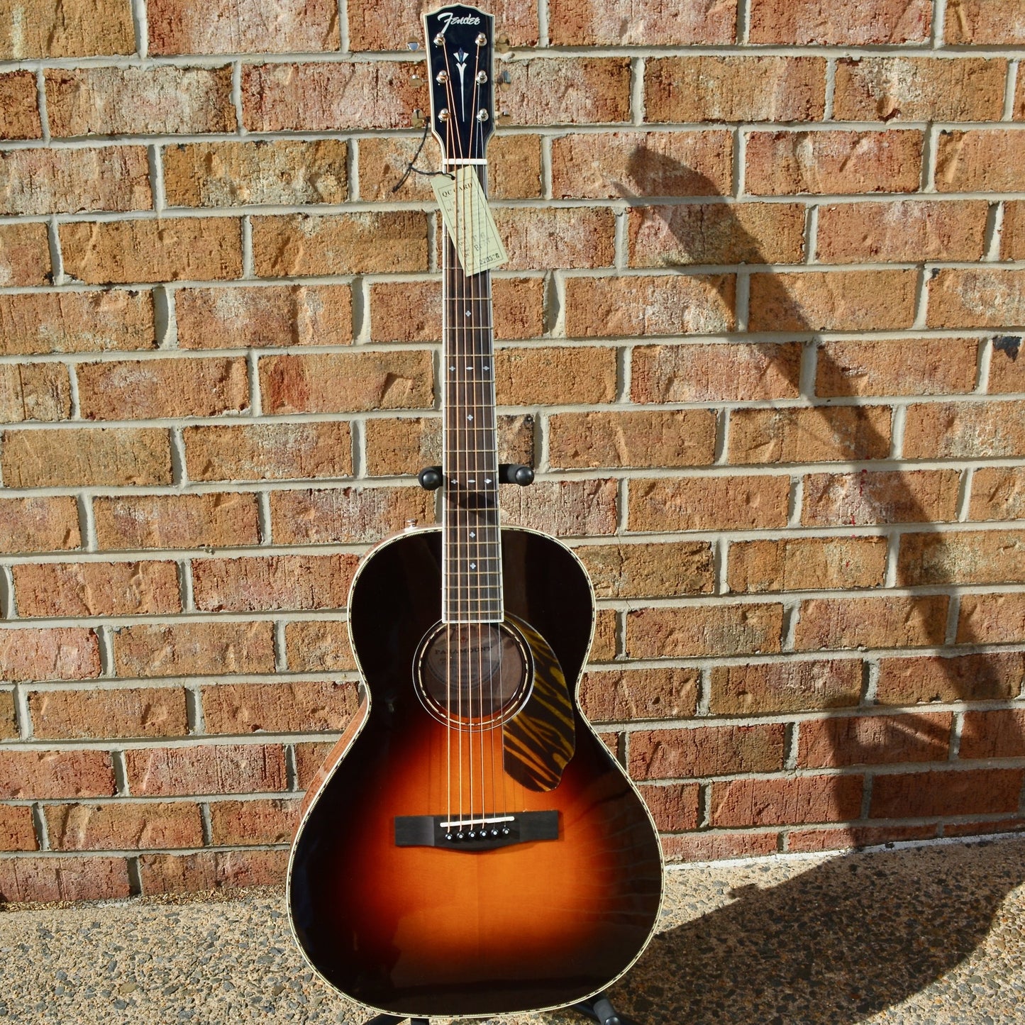 Fender PS-220E Parlor, Ovangkol Fingerboard, 3-Color Vintage Sunburst