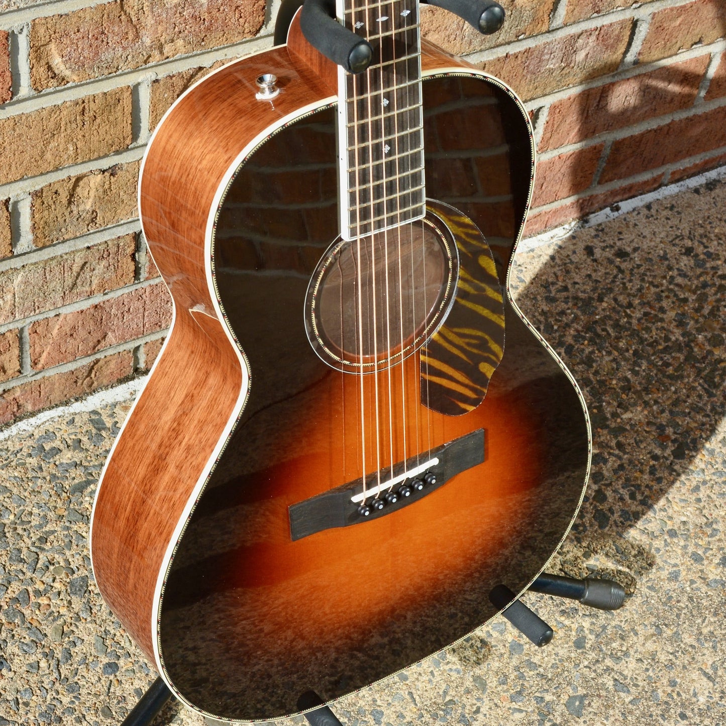 Fender PS-220E Parlor, Ovangkol Fingerboard, 3-Color Vintage Sunburst