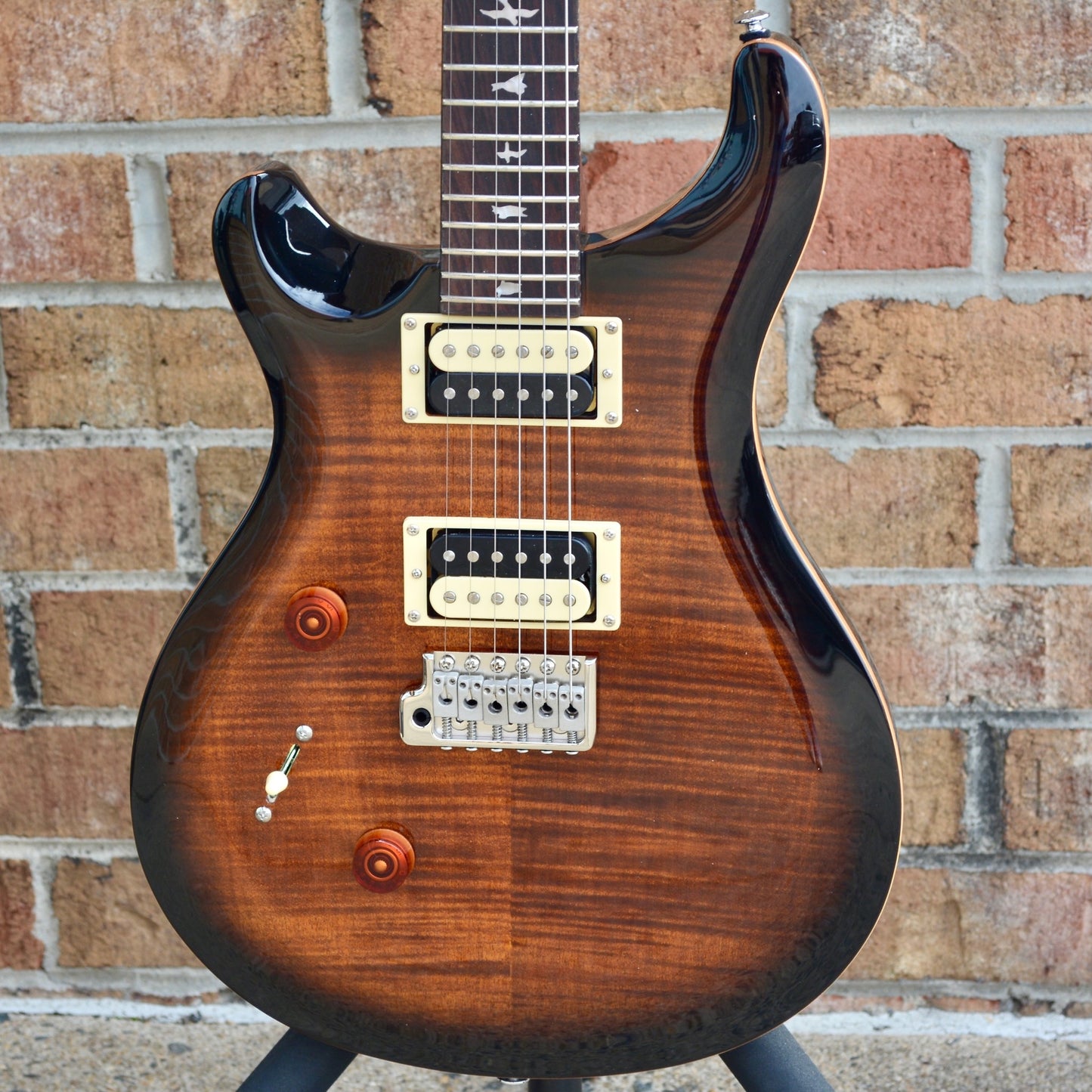 2022 PRS SE Custom 24 Lefty Black Gold Sunburst