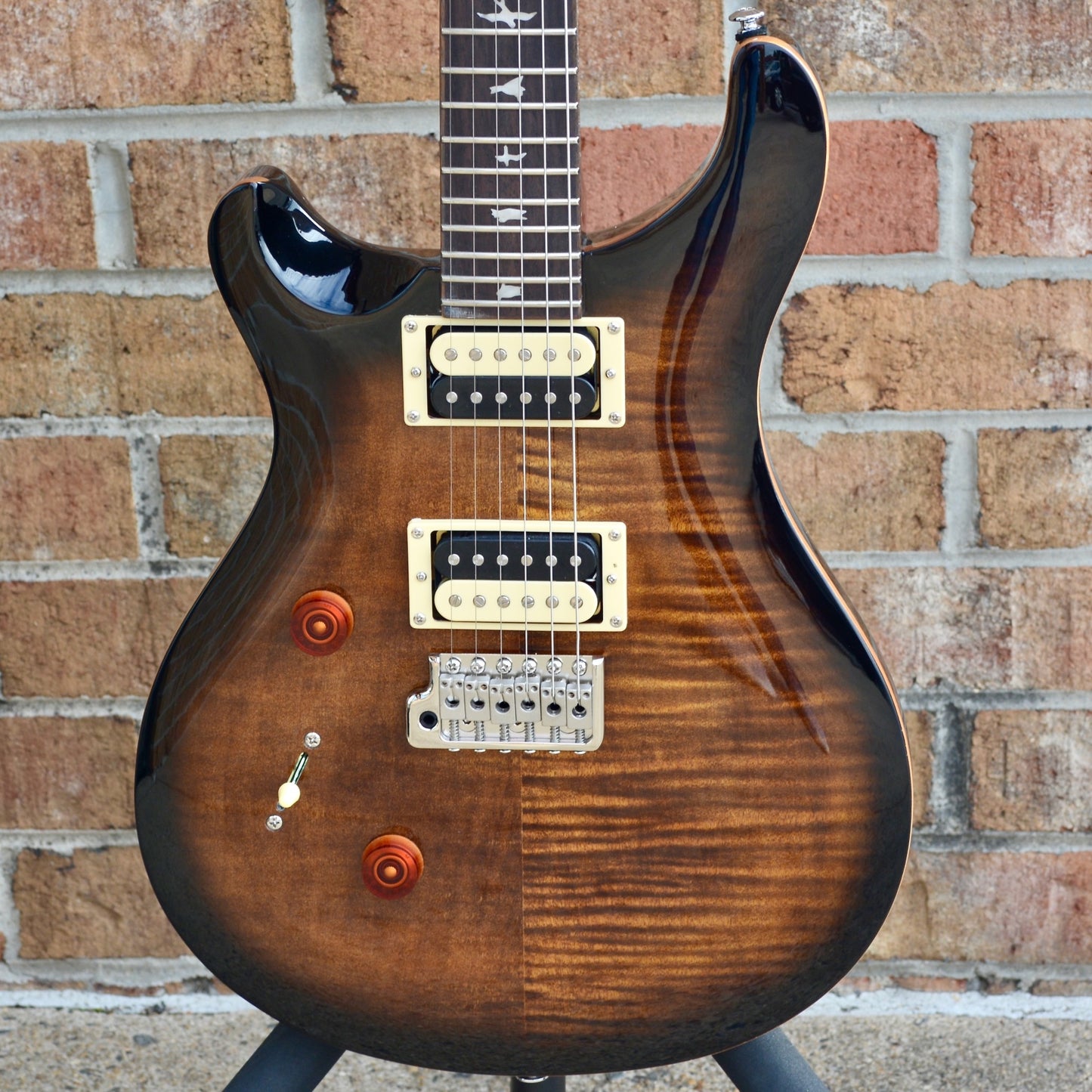 2022 PRS SE Custom 24 Lefty Black Gold Sunburst