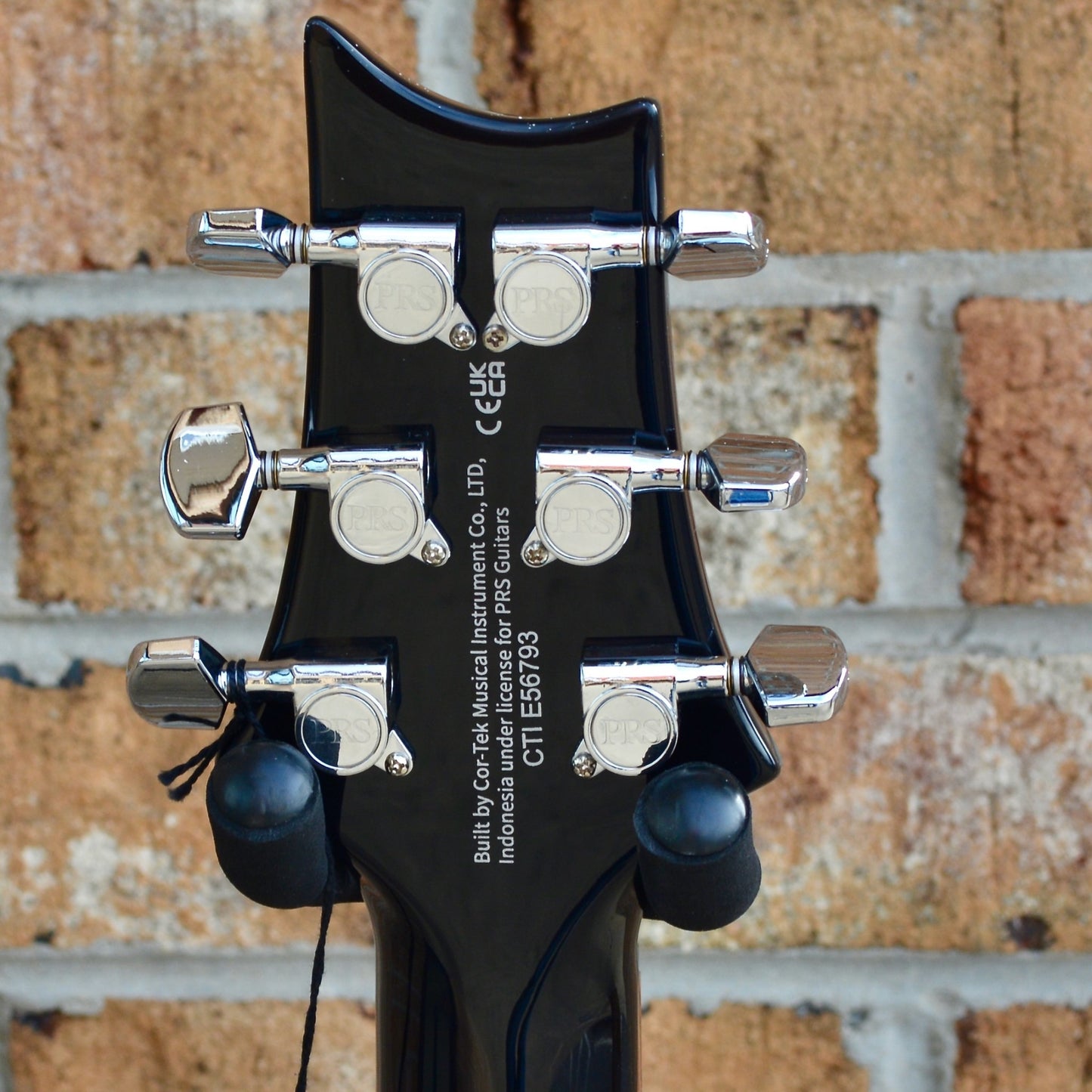 2022 PRS SE Custom 24 Lefty Black Gold Sunburst