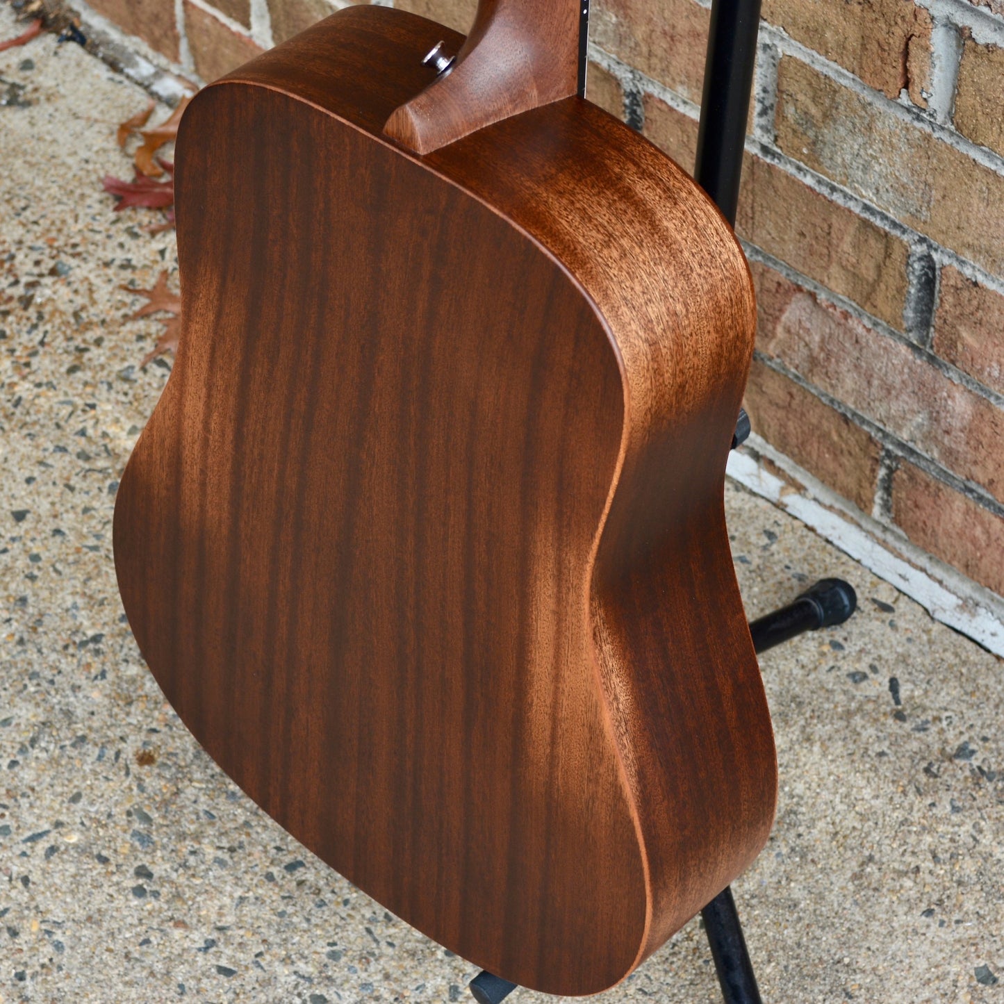 Martin DJR-10E Streetmaster