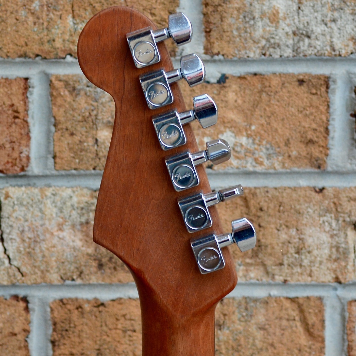 Fender American Acoustasonic® Strat®, Ebony Fingerboard, 3-Color Sunburst