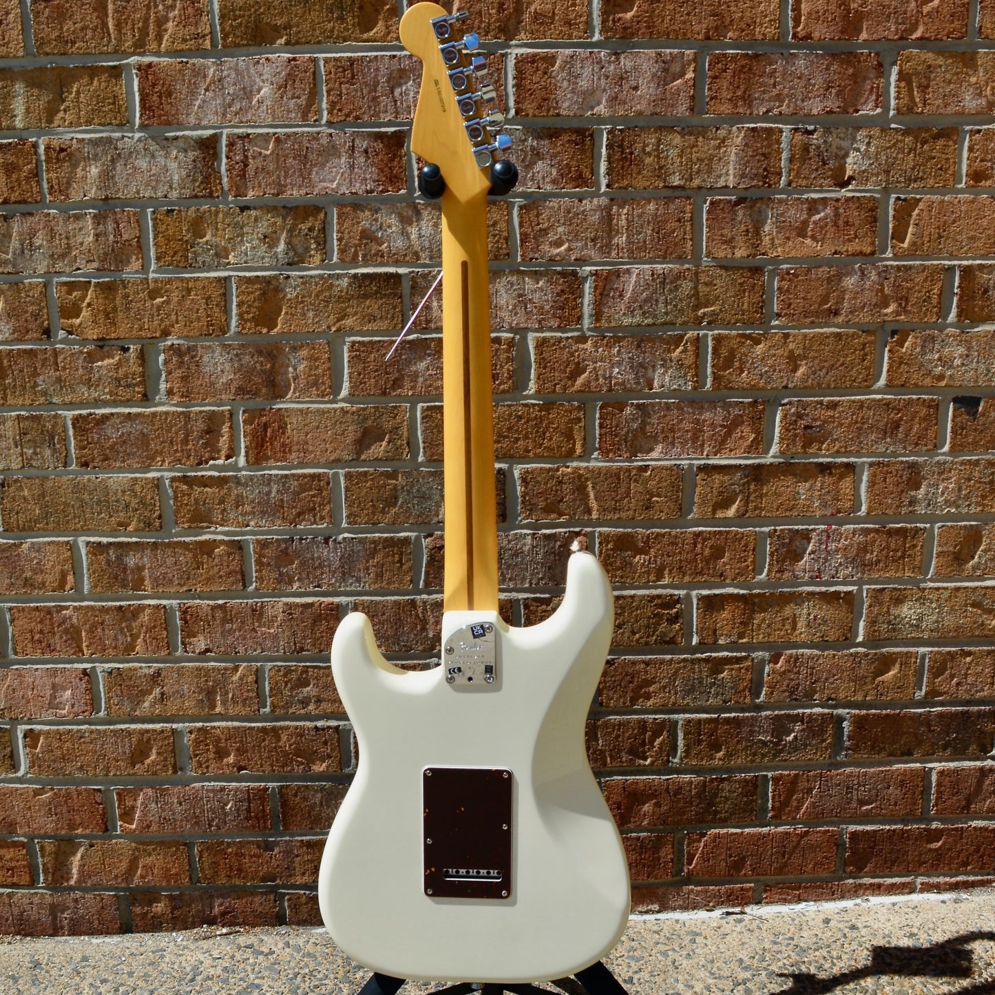 Fender American Professional II Stratocaster®, Maple Fingerboard, Olympic White