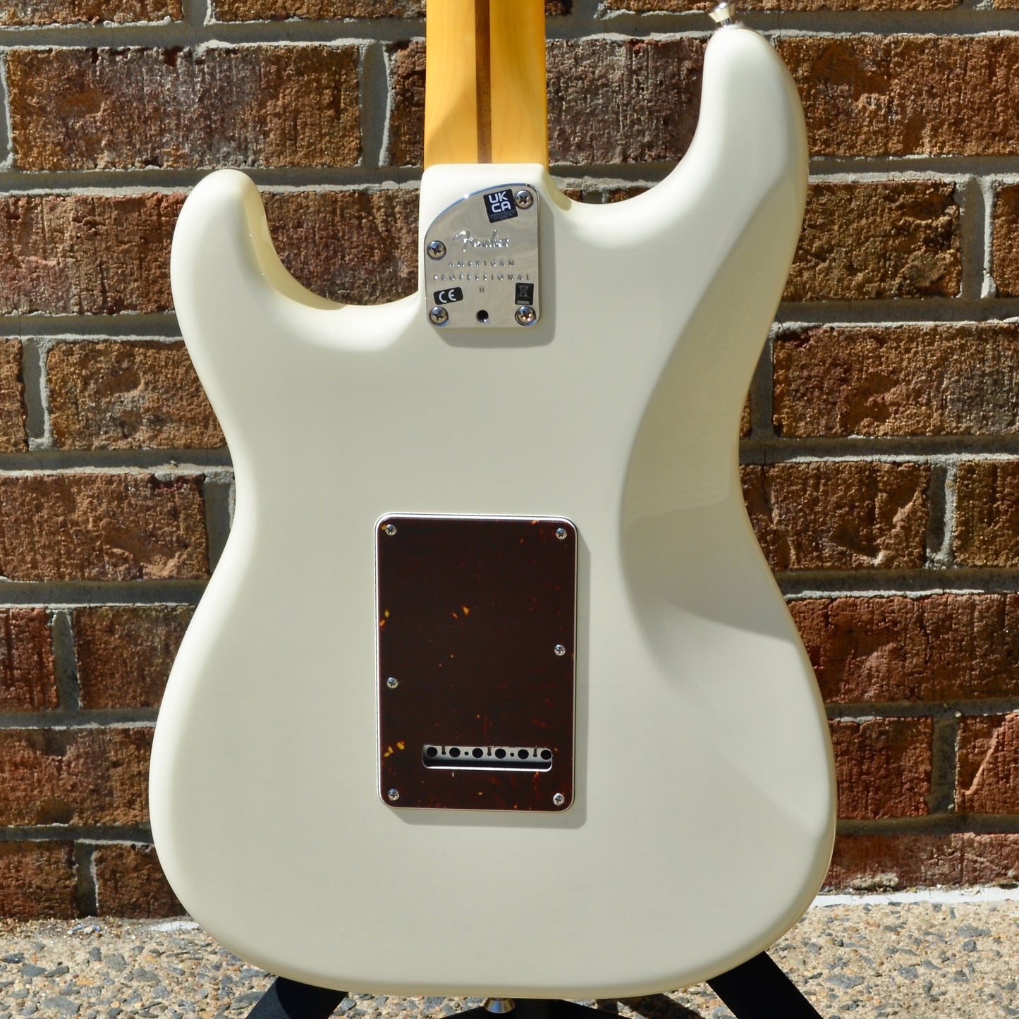 Fender American Professional II Stratocaster®, Maple Fingerboard, Olympic White