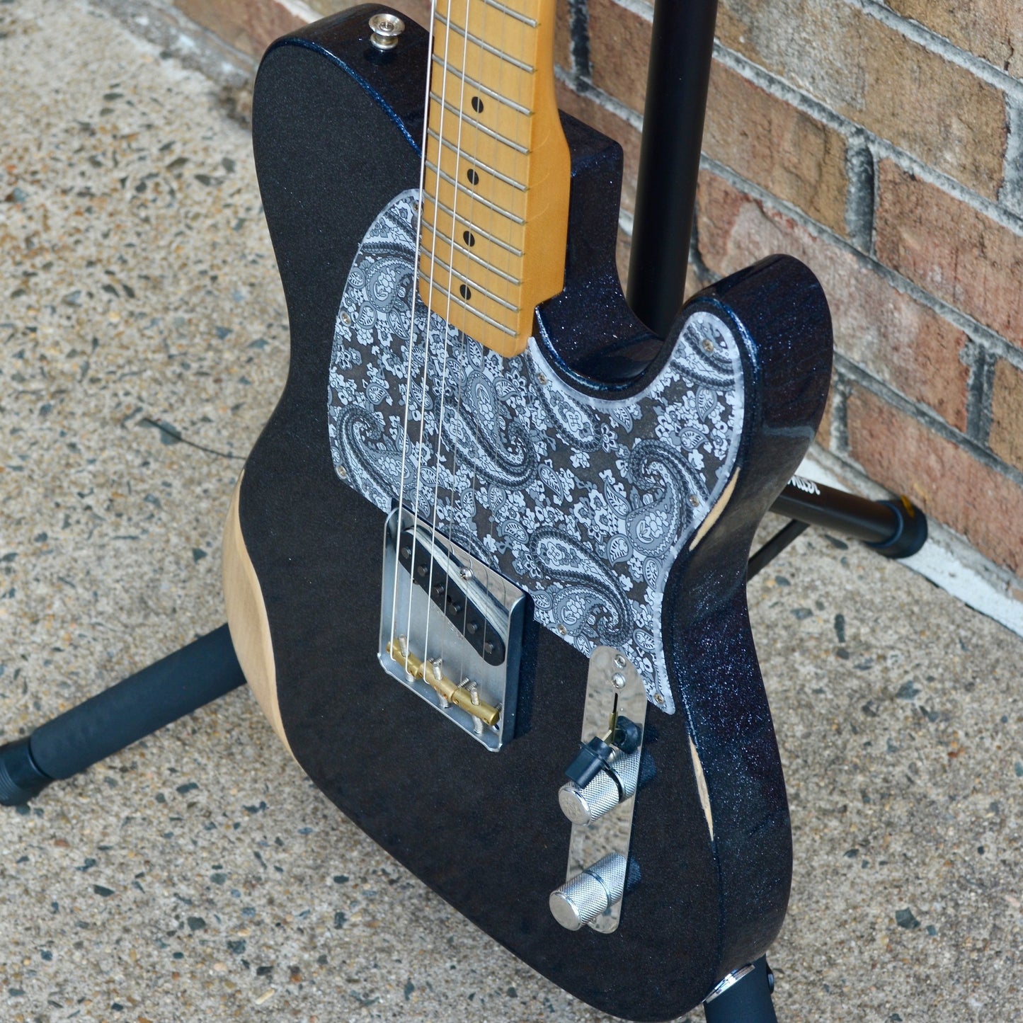 Fender Brad Paisley Esquire®, Maple, Black Sparkle
