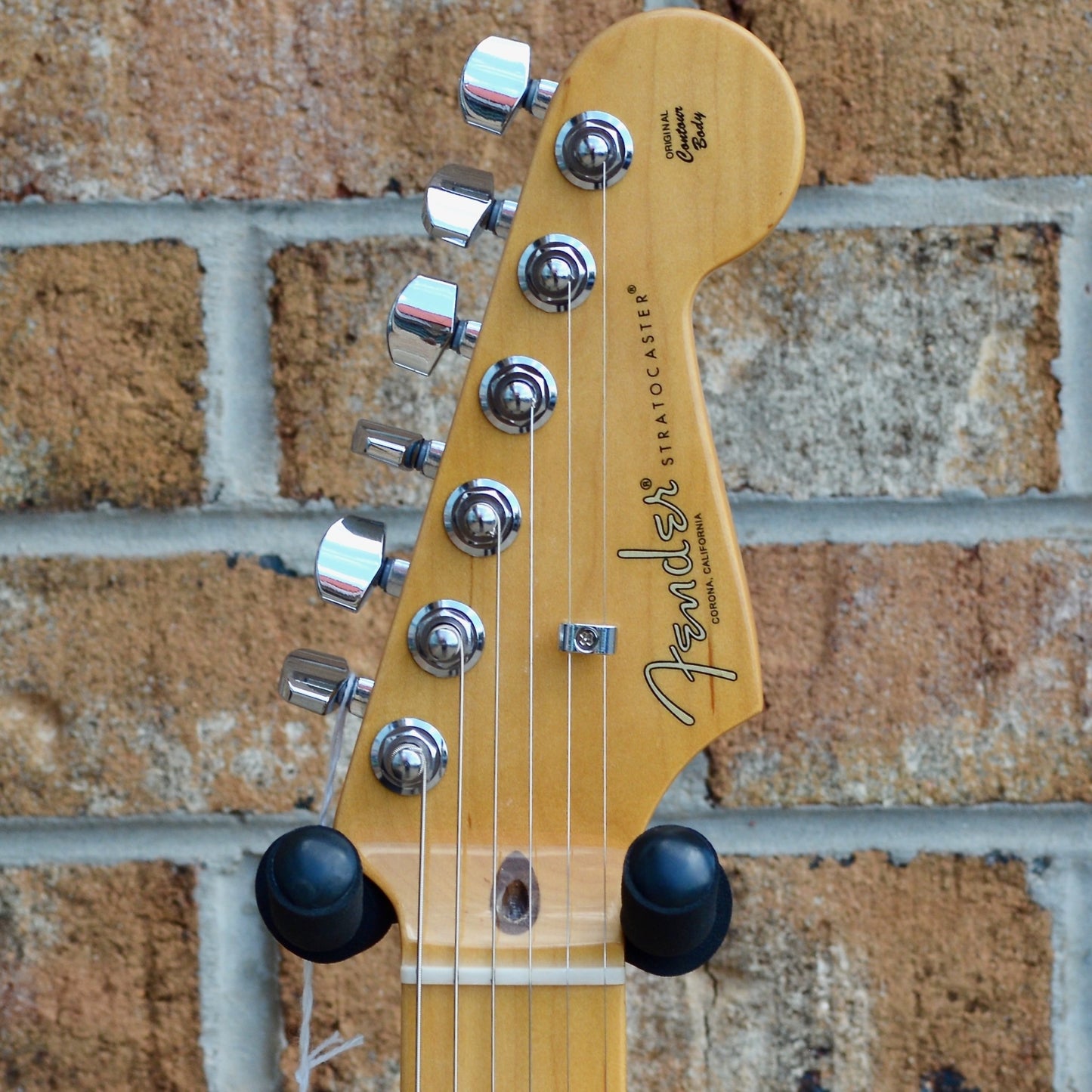 Fender American Professional II Stratocaster®, Maple Fingerboard, Dark Night