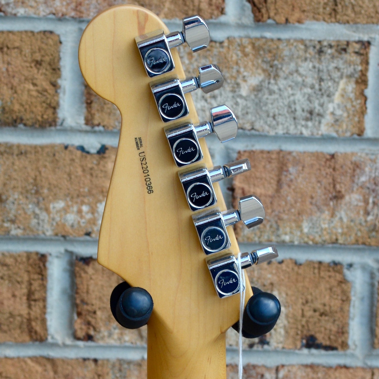 Fender American Professional II Stratocaster®, Maple Fingerboard, Dark Night