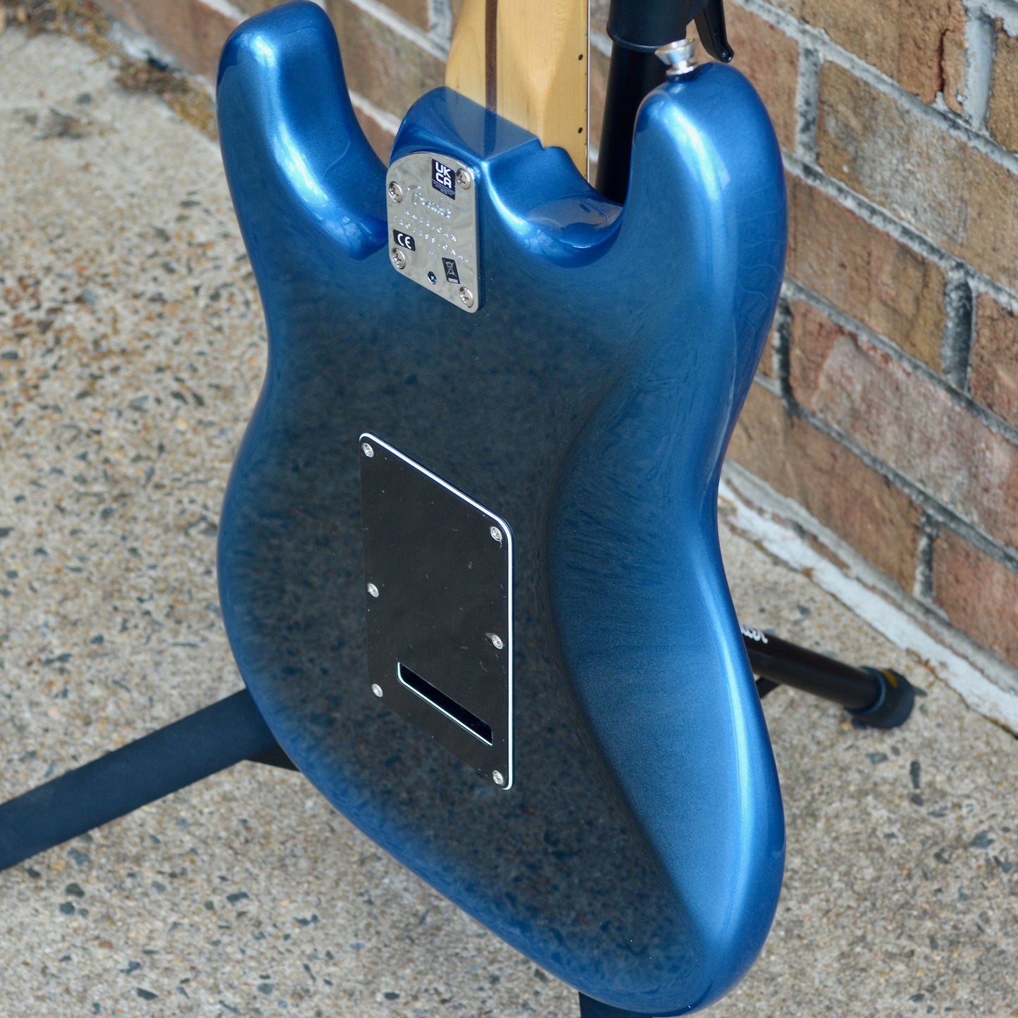 Fender American Professional II Stratocaster®, Maple Fingerboard, Dark Night
