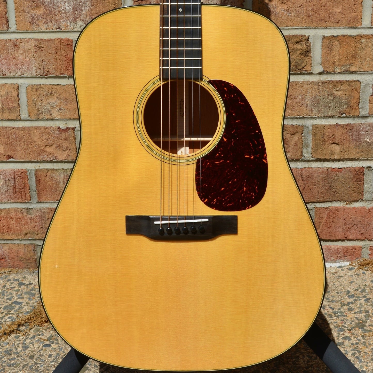 Martin D-18 Natural