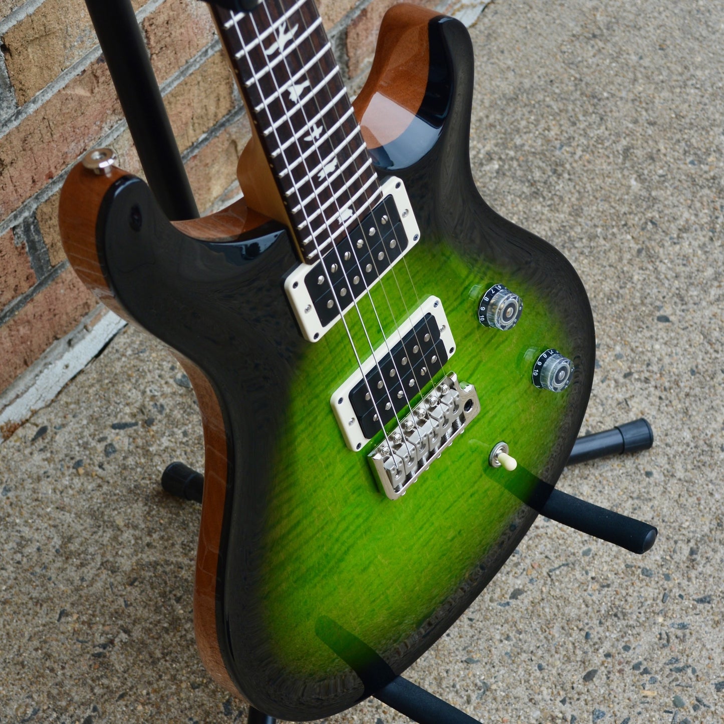 PRS CE 24 Emerald Green 2/ Black Wrap Burst