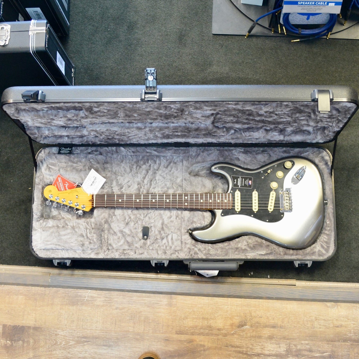 Fender American Professional II Stratocaster®, Rosewood Fingerboard, Mercury