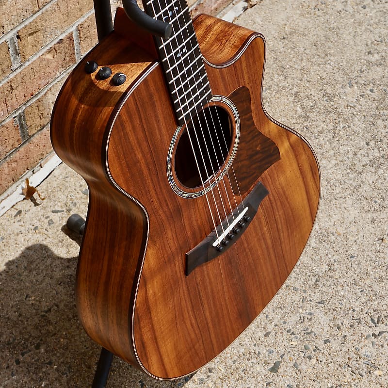 Taylor 722ce