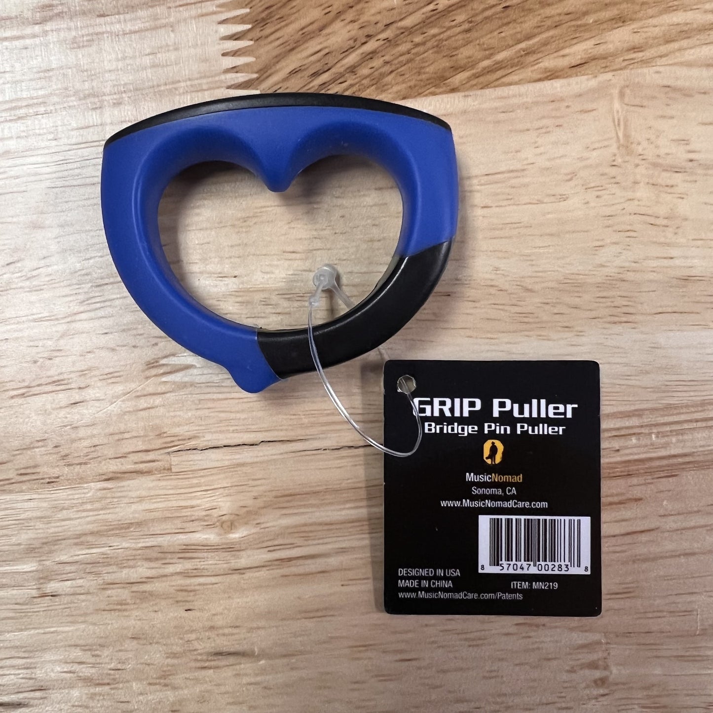 Music Nomad GRIP Puller - Premium Bridge Pin Puller