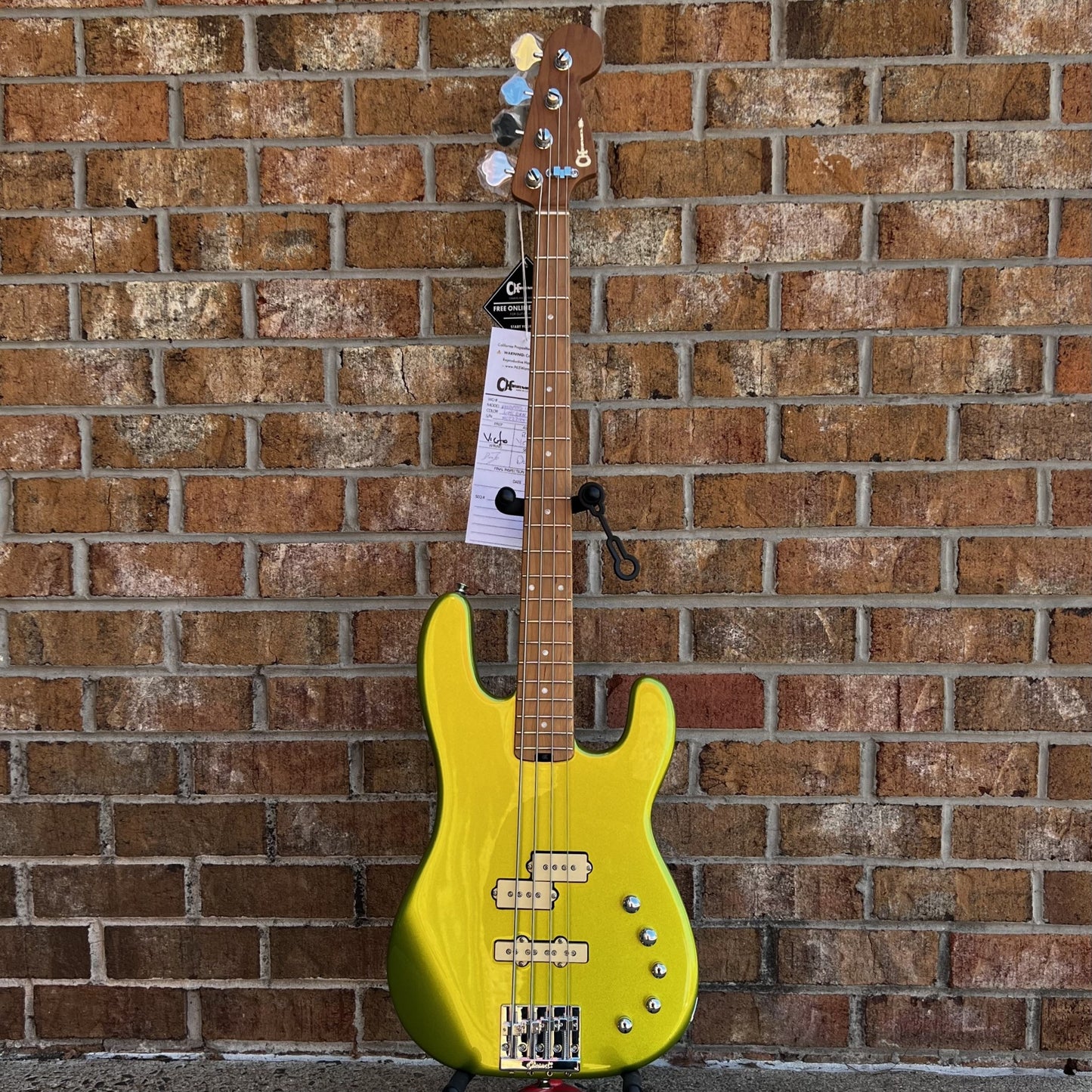 Charvel 2Pro-Mod San Dimas® Bass PJ IV, Caramelized Maple Fingerboard, Lime Green Metallic