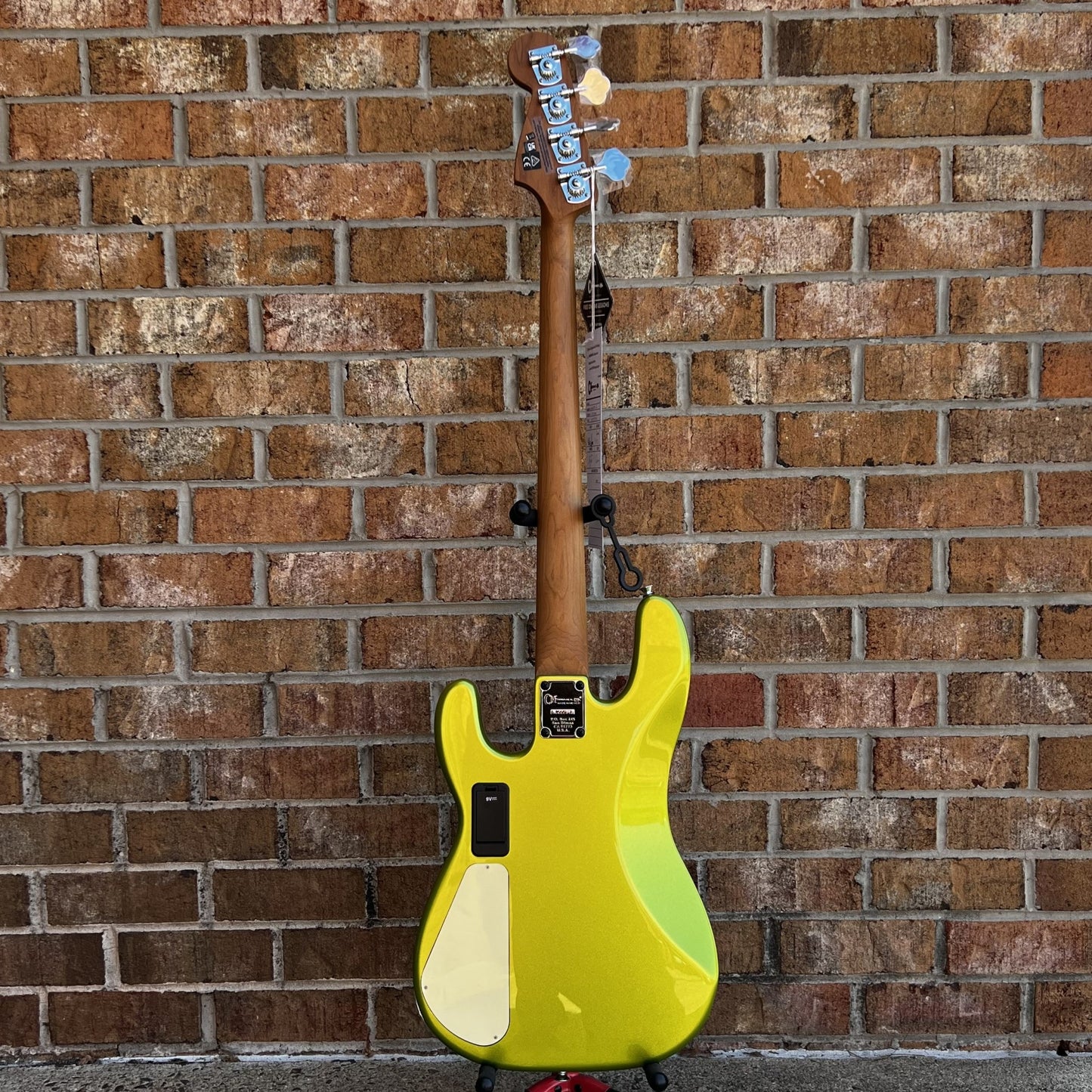 Charvel 2Pro-Mod San Dimas® Bass PJ IV, Caramelized Maple Fingerboard, Lime Green Metallic