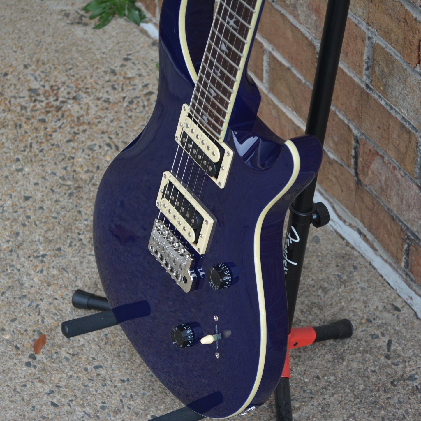 PRS SE Standard 24 2021 Translucent Blue