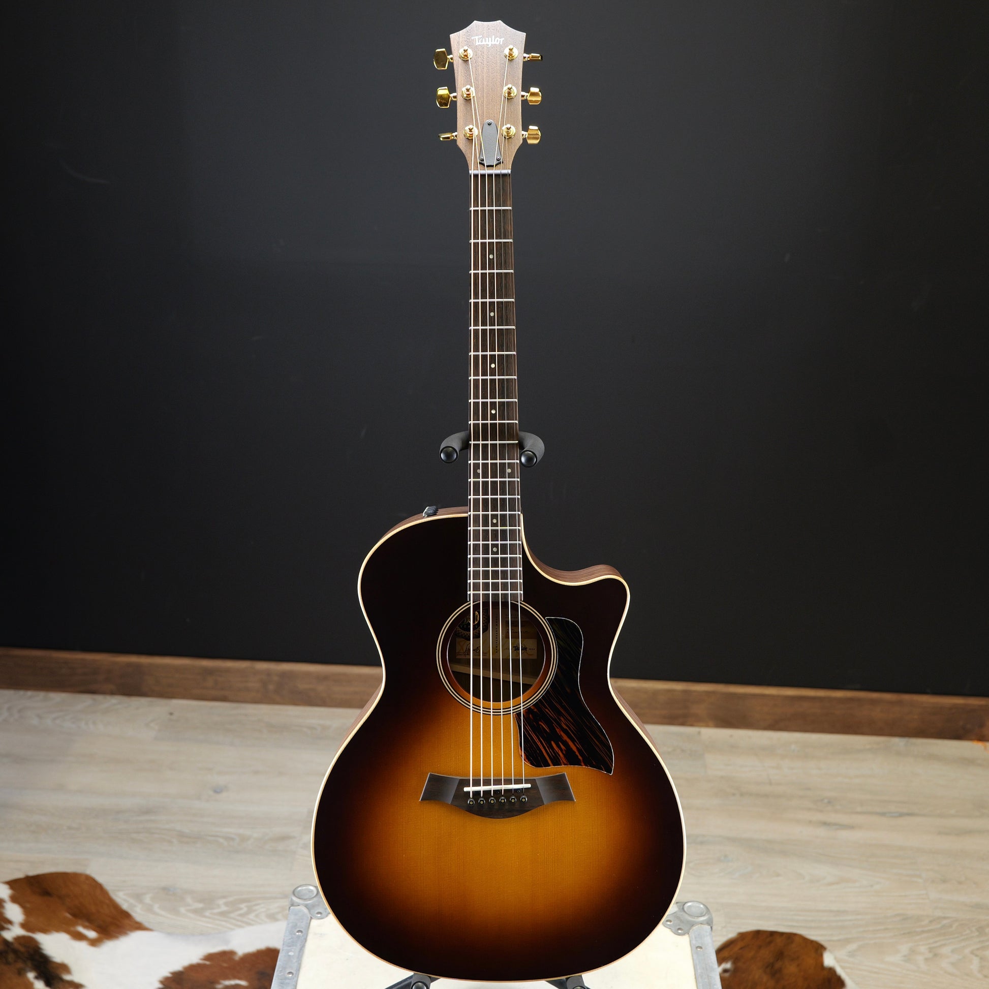 taylor 114ce tobacco sunburst Rosewood Grand Auditorium Acoustic Electric Layered Indian rosewood back and sides lend a chocolatey hue and a dash of sonic depth Taylor 114CE Acoustic Guitar -