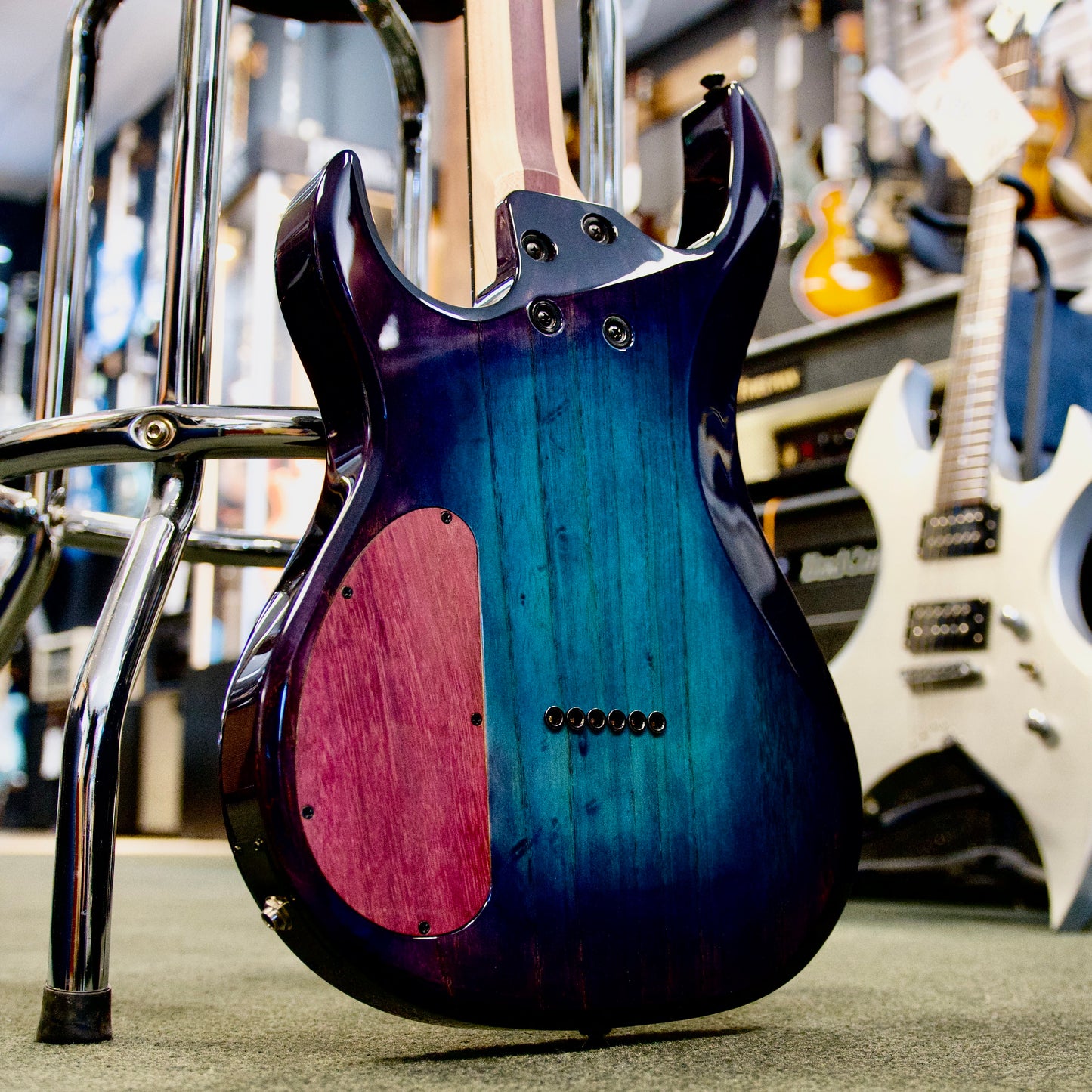 Kiesel Aries 6 w/ Poplar Burl Top - Reverse Monsterburst w/ softcase