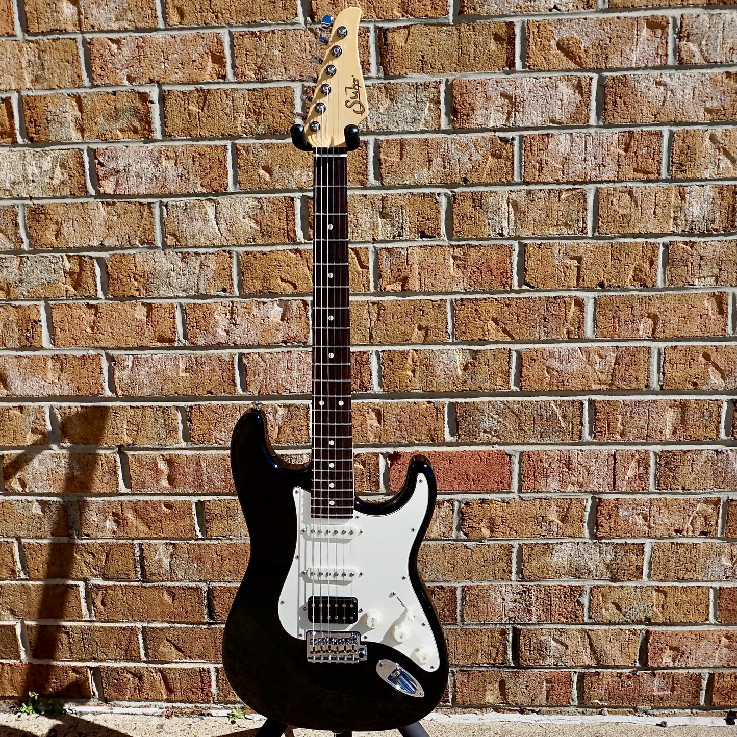 Suhr Classic S Black