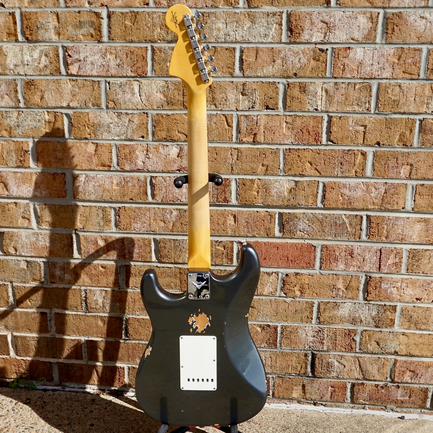 Fender Custom Shop 1967 Stratocaster Relic with Closet Classic Hardware 3A Rosewood Fingerboard Aged Charcoal Frost Metallic