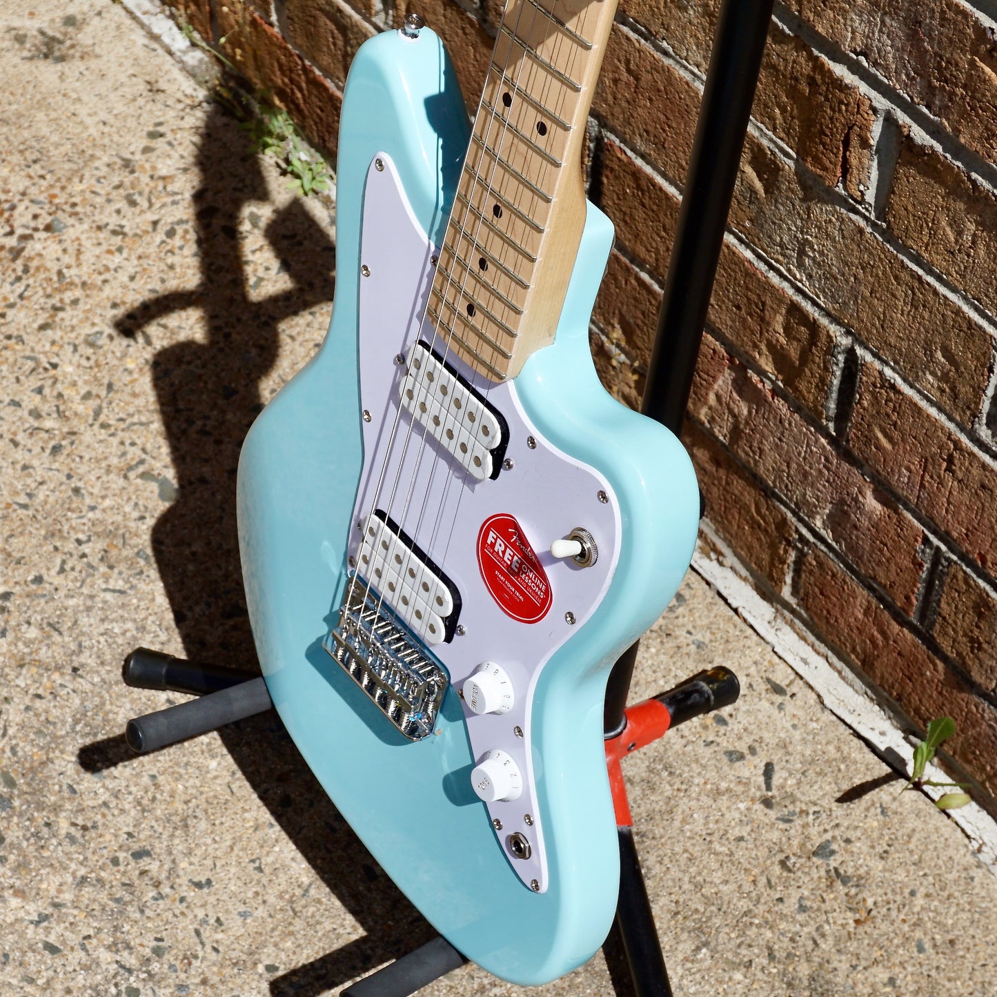 Fender Squier Mini Jazzmaster HH Maple Fingerboard Daphne Blue