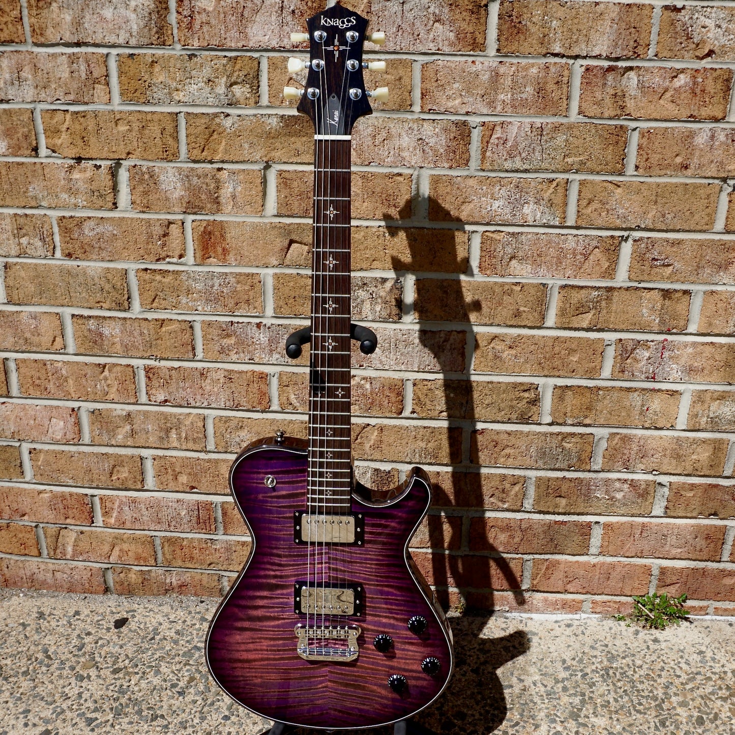 Knaggs Kenai Pinklo Onyx Binding