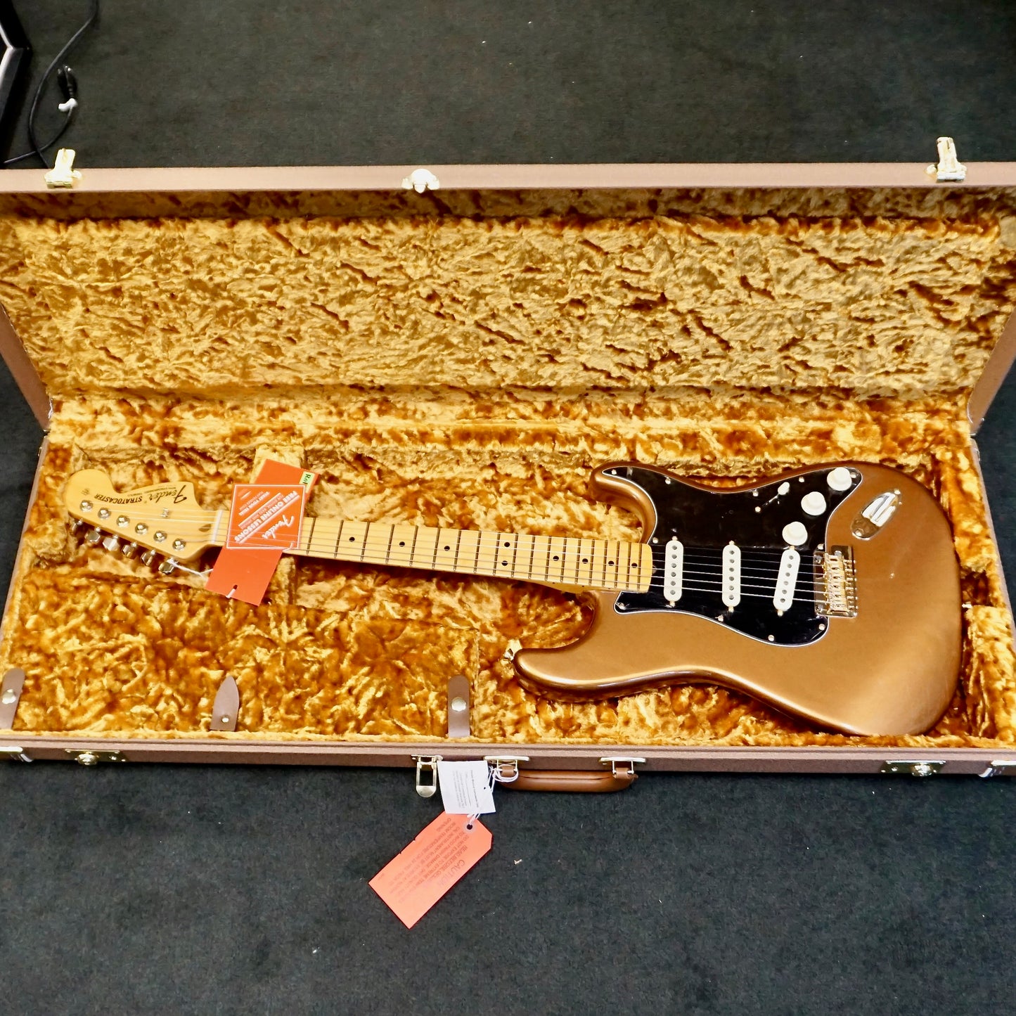 Fender Bruno Mars Stratocaster Maple Fingerboard Mars Mocha