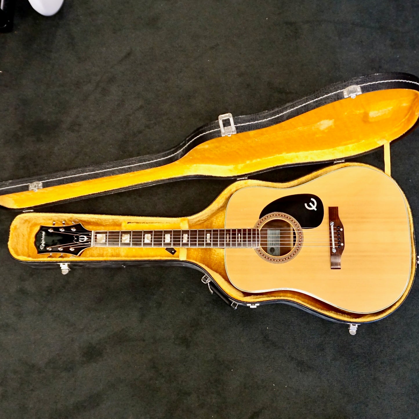 Epiphone FT-150