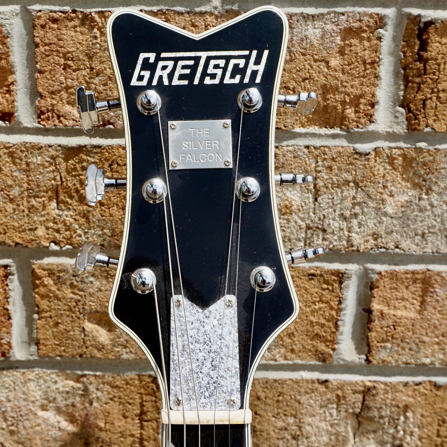 Gretsch G6136TSL Silver Falcon w/ Bigsby