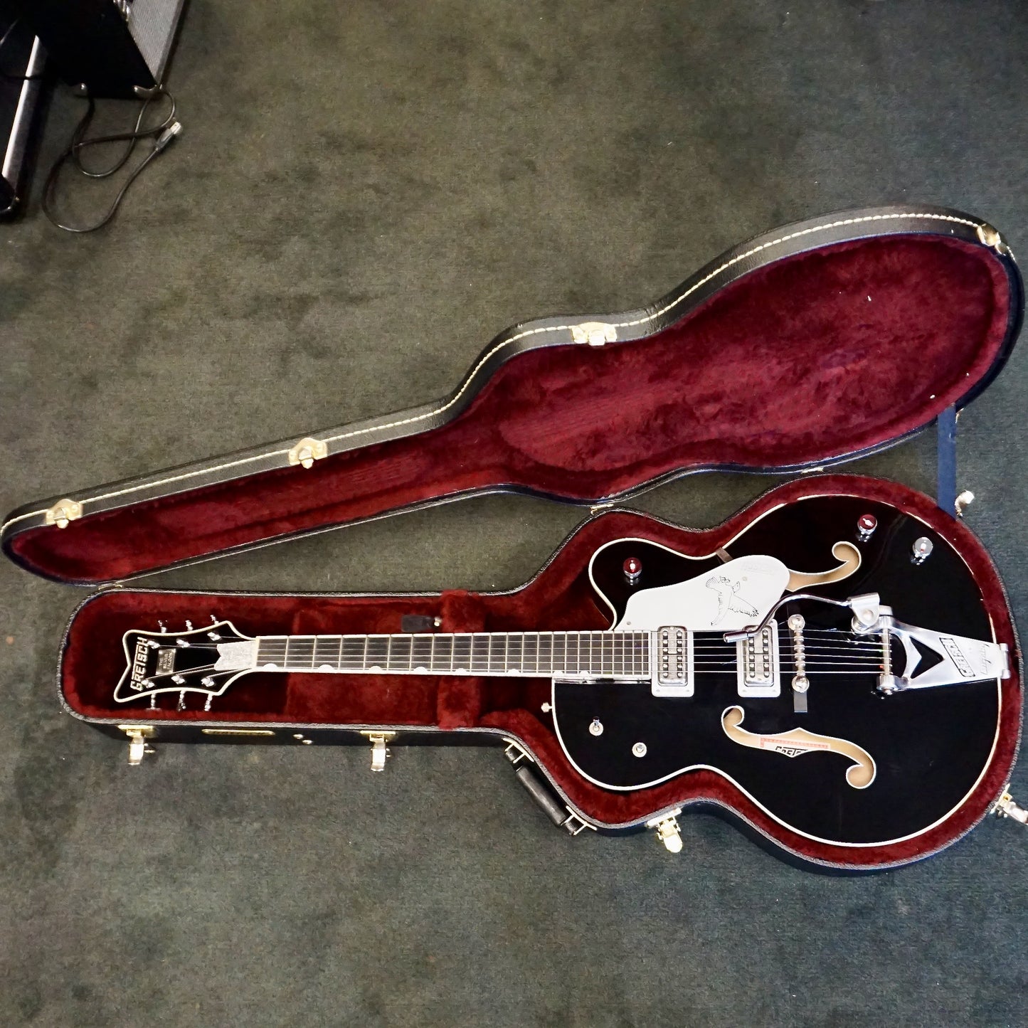 Gretsch G6136TSL Silver Falcon w/ Bigsby