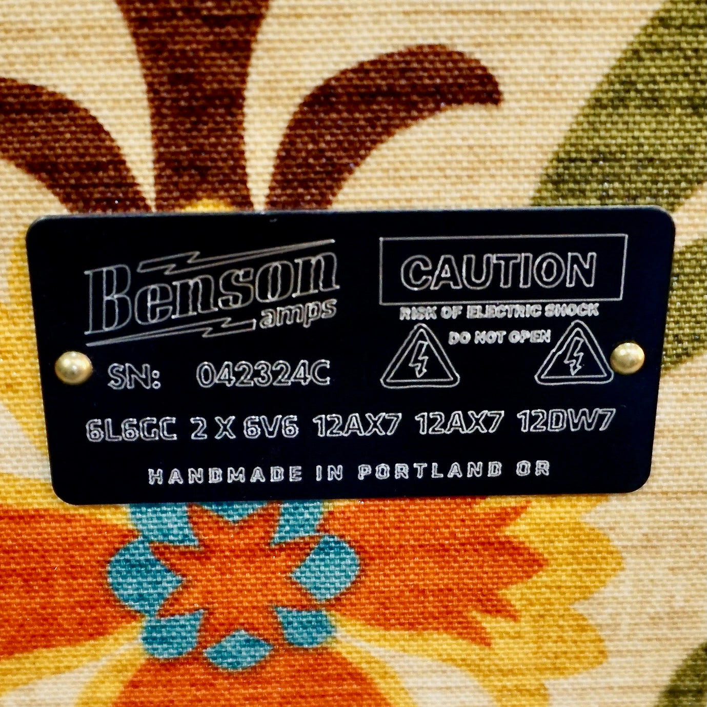 Benson Monarch Reverb + Combo Desert Gertie Oxblood Grill