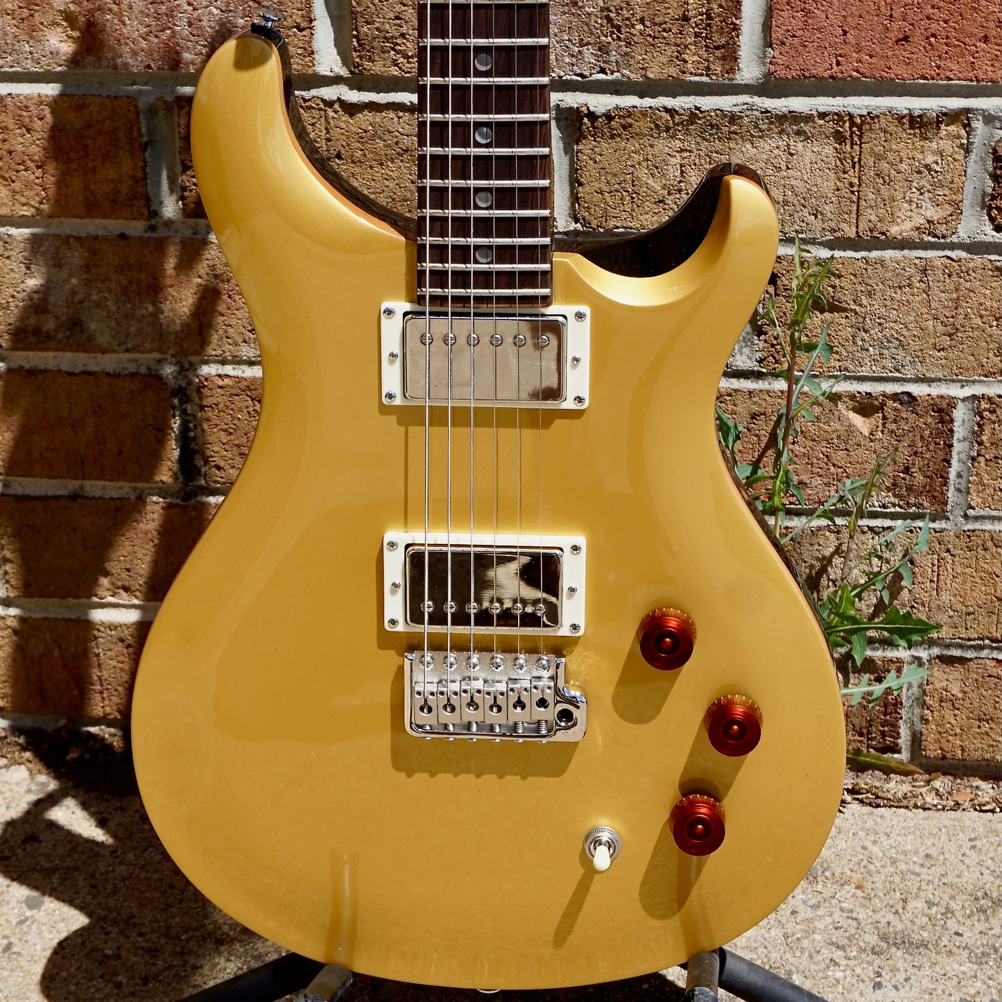 PRS SE DGT Gold Top