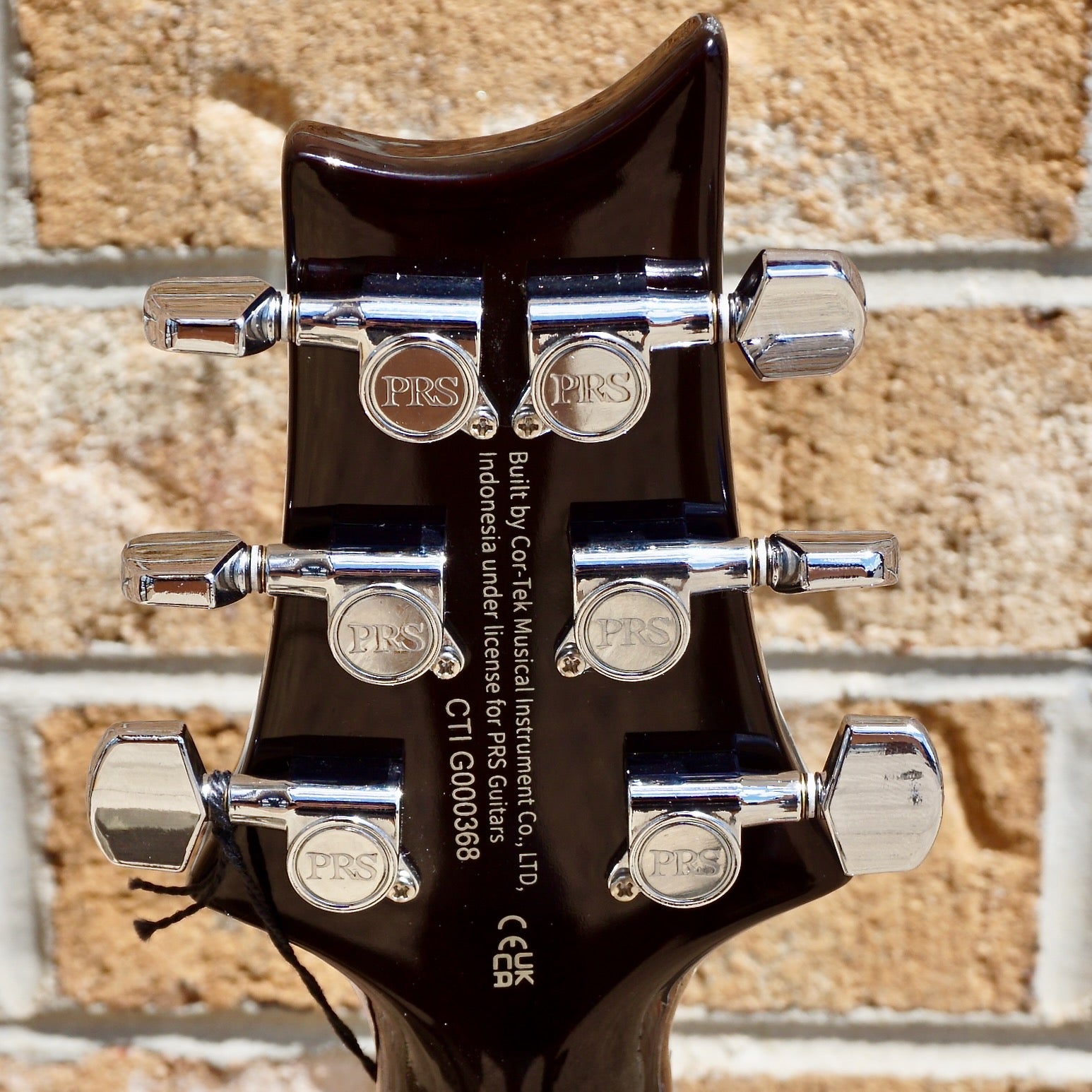 Paul Reed Smith SE DGT - Gold Top - Eddie's Guitars