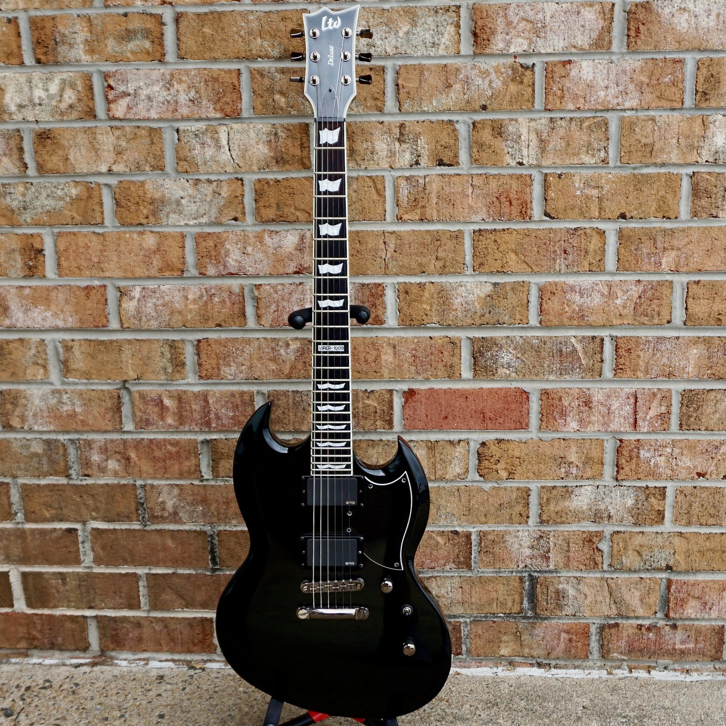 ESP LTD Viper-1000 Black Deluxe