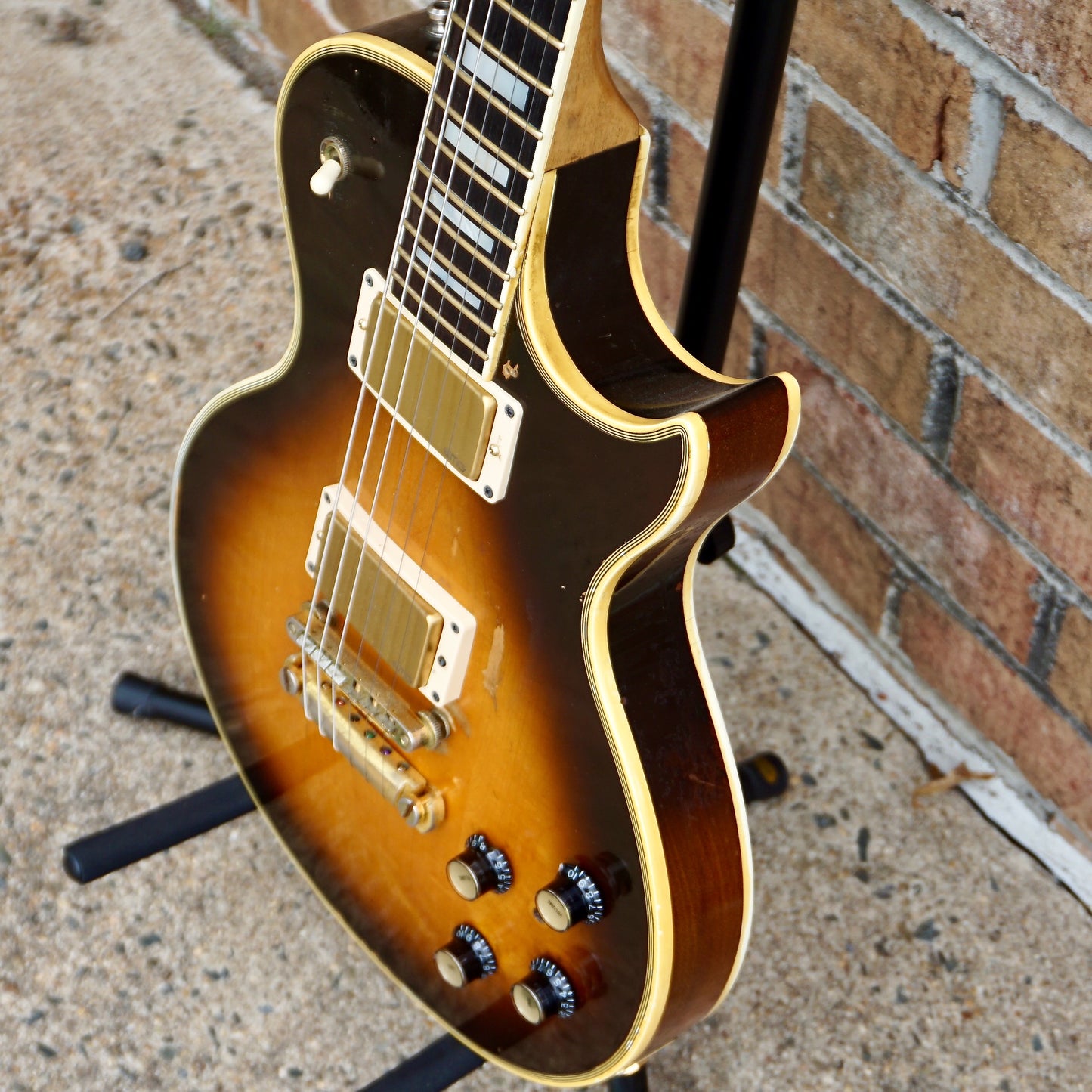 Gibson Les Paul Custom 1980 w/ EMG Pickups