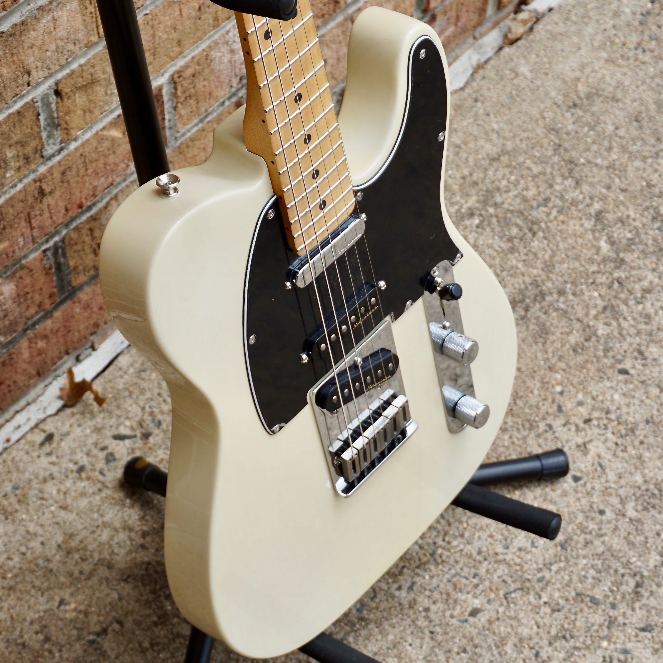 Fender deluxe nashville telecaster deals white blonde