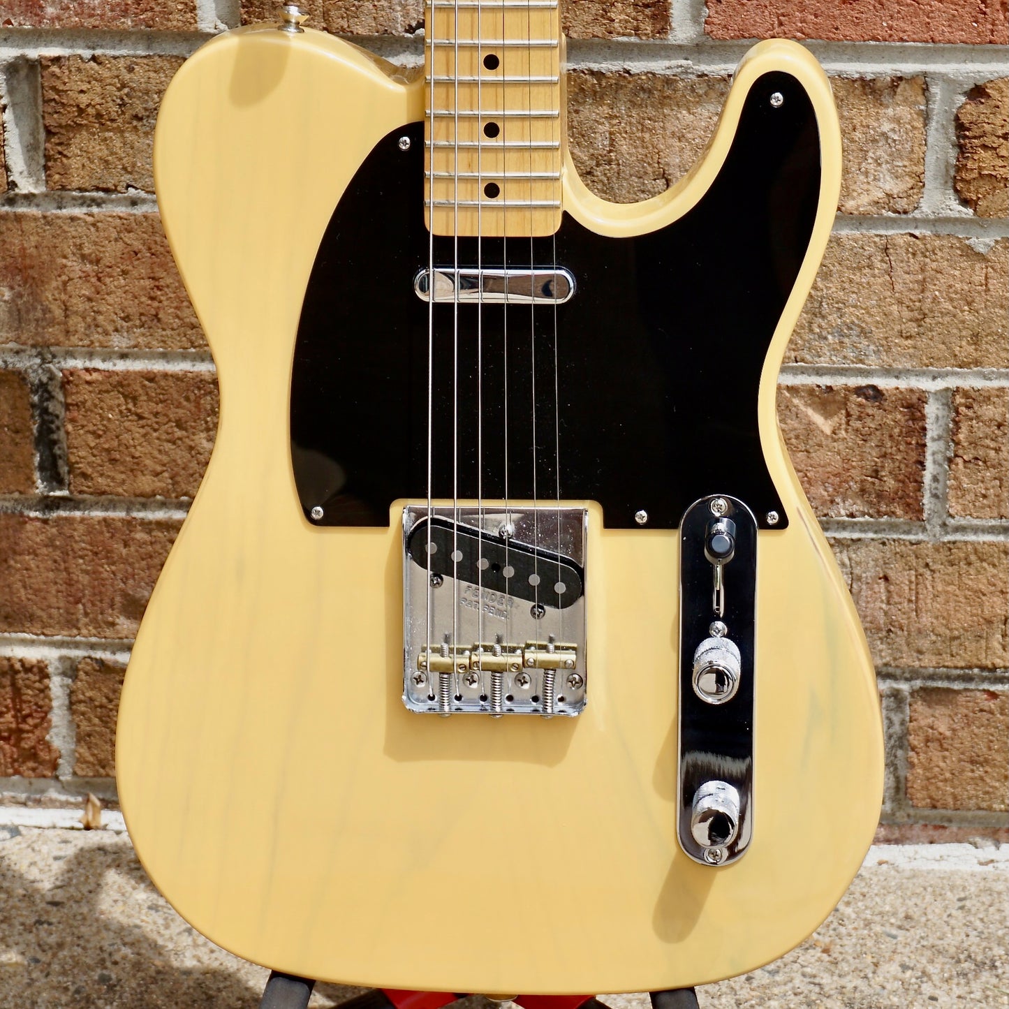 Fender Classic Player Baja Telecaster®, Maple Fingerboard, Blonde