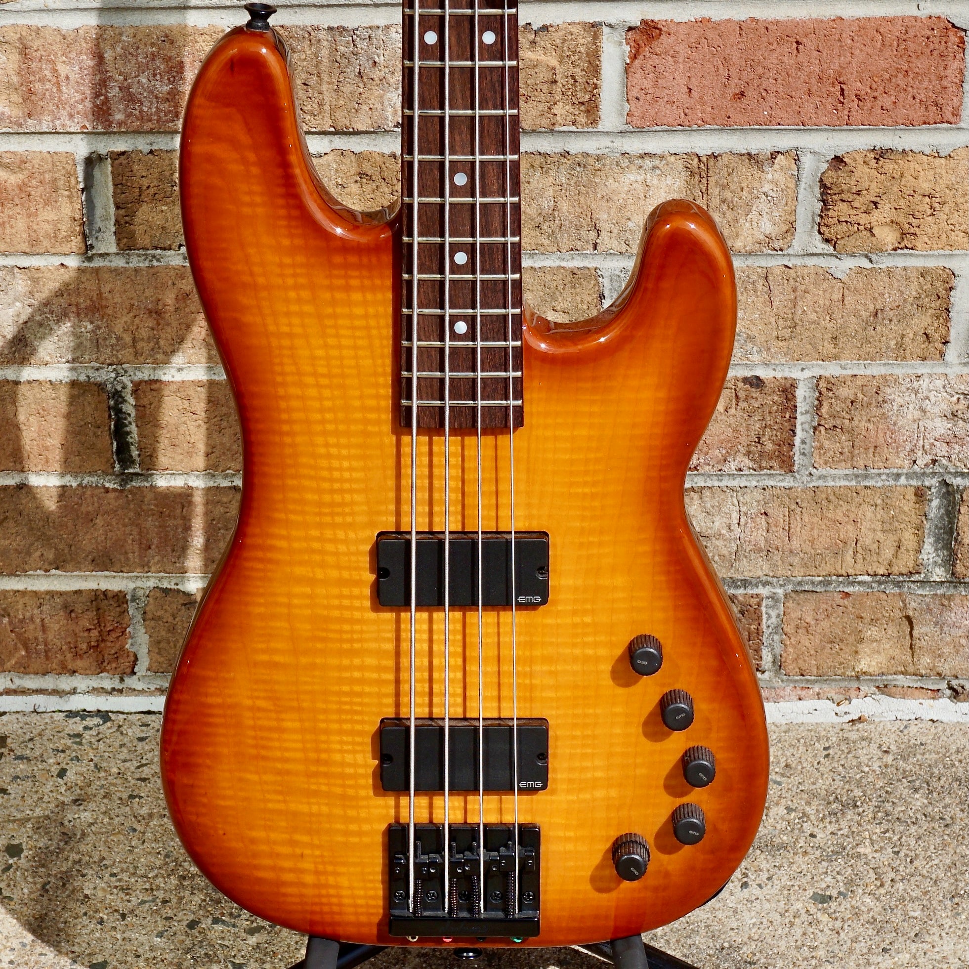 Jackson jazz deals bass