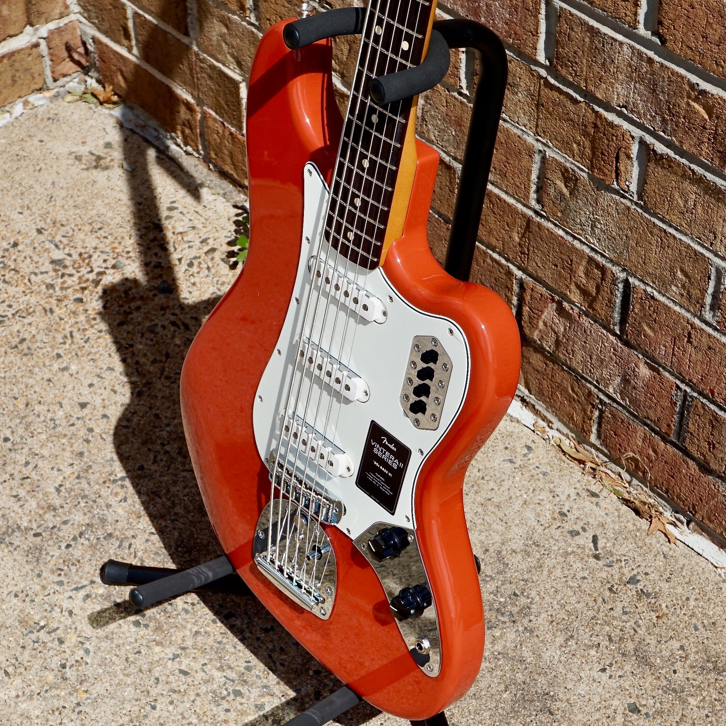 Fender Vintera® II '60s Bass VI, Rosewood Fingerboard, Fiesta Red