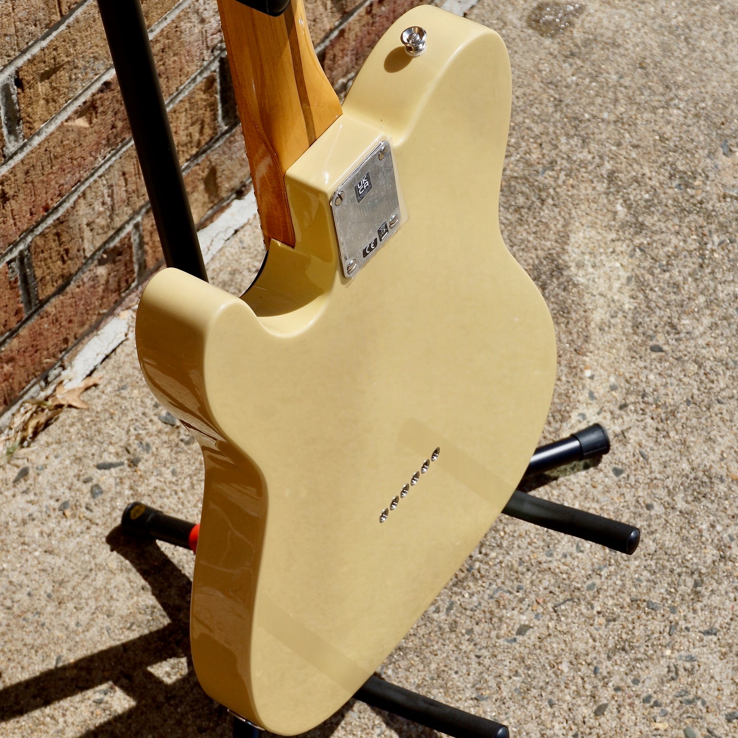 Fender Vintera II '50s Nocaster®, Maple Fingerboard, Blackguard Blonde