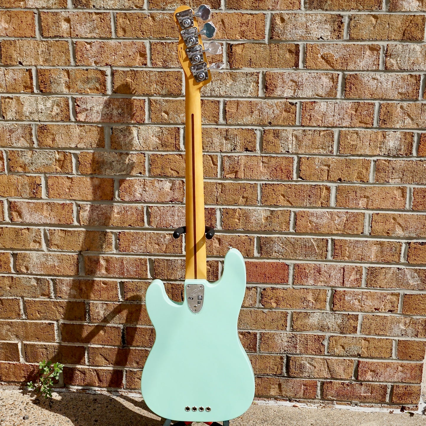 Fender Vintera II '70s Telecaster Bass Maple FingerboardvSurf Green