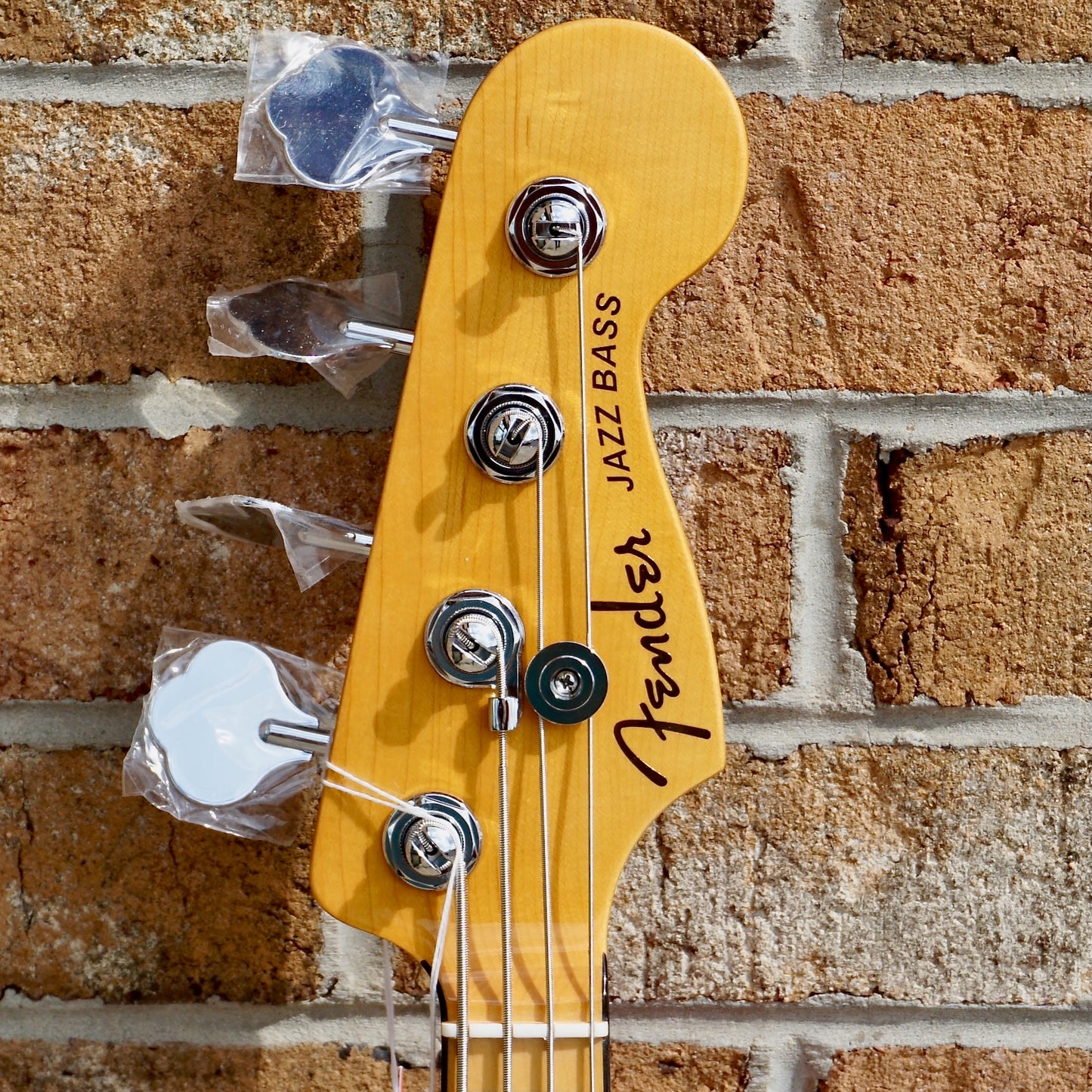 Fender American Ultra Jazz Bass Maple Fingerboard Texas Tea