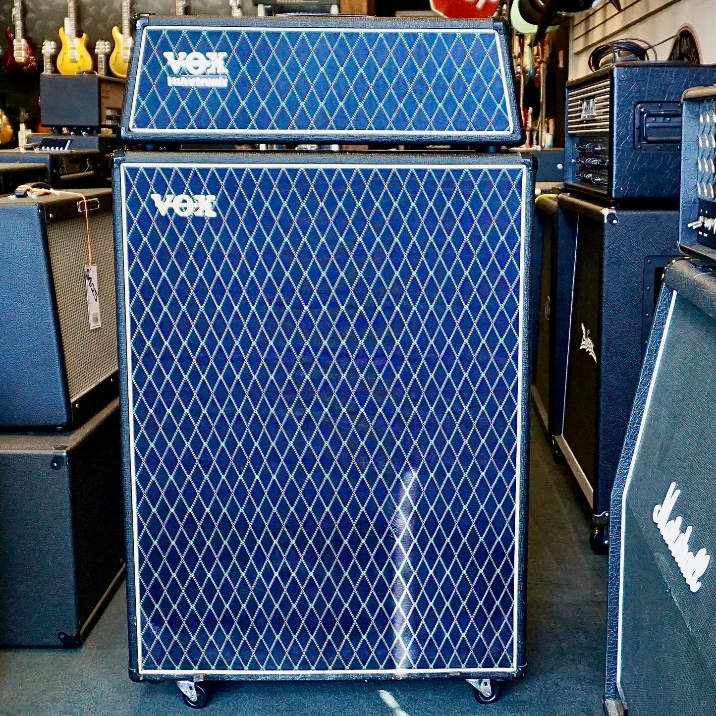 Vox Valvetronix AD60VTH & 4x12 Cabinet