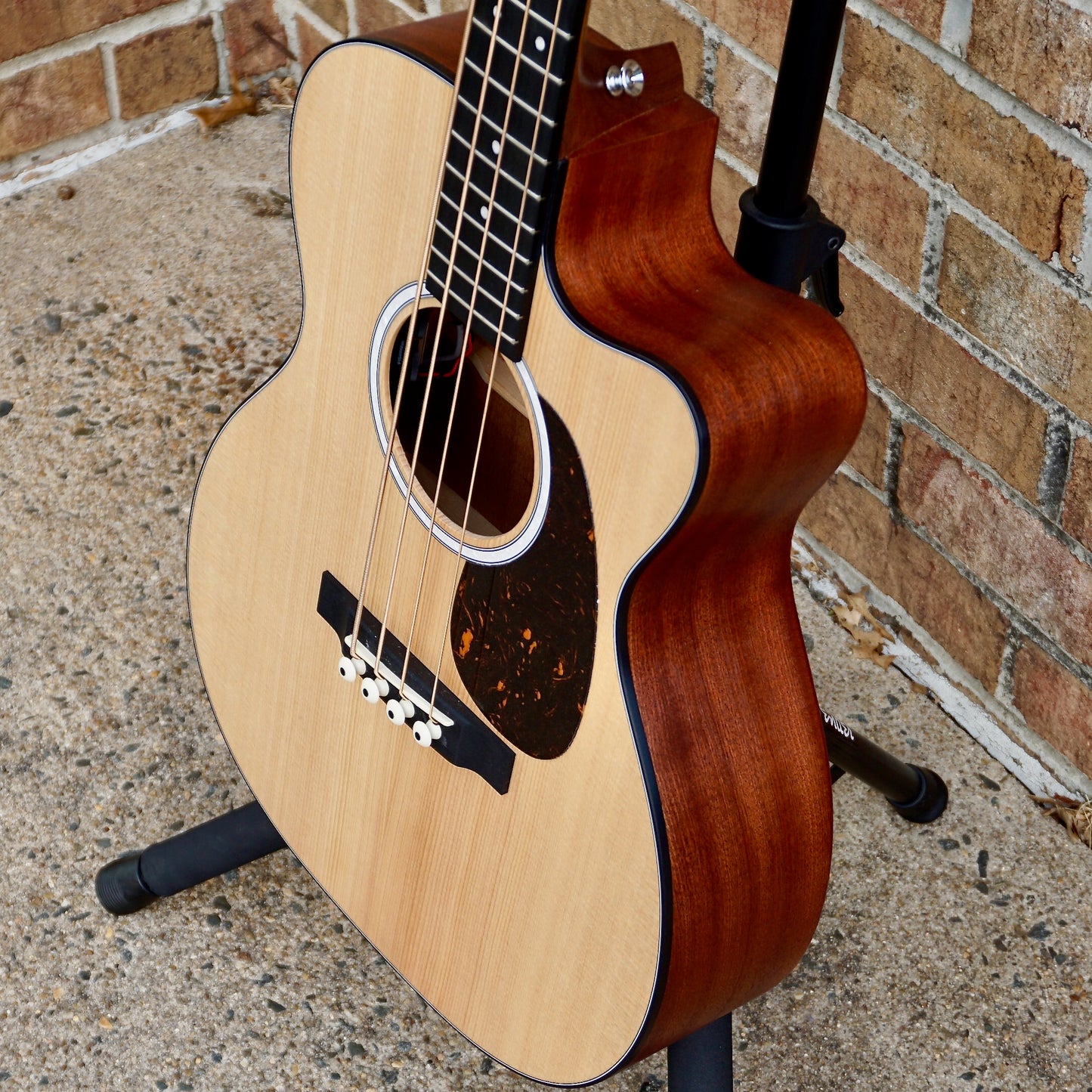 Martin 000CJR-10E Bass