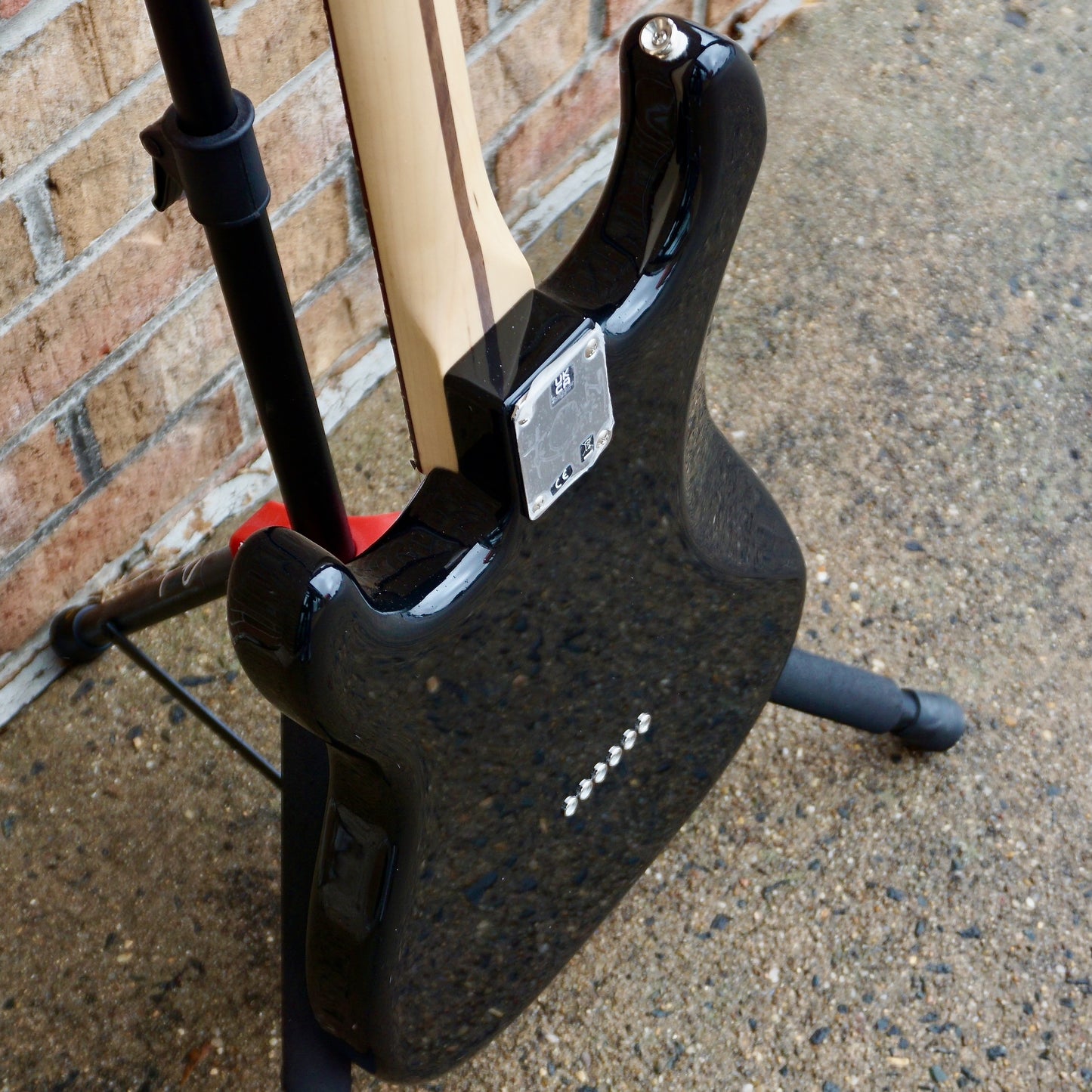 Fender Limited Edition Tom DeLonge Stratocaster Rosewood Fingerboard, Black
