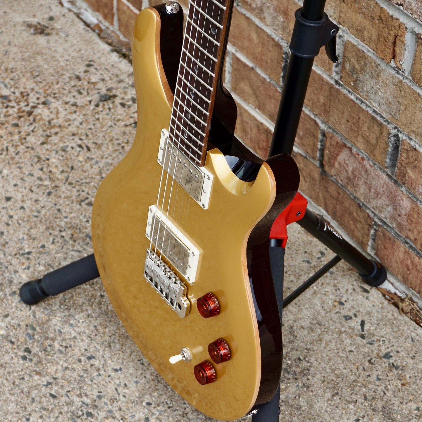 PRS SE DGT Gold Top