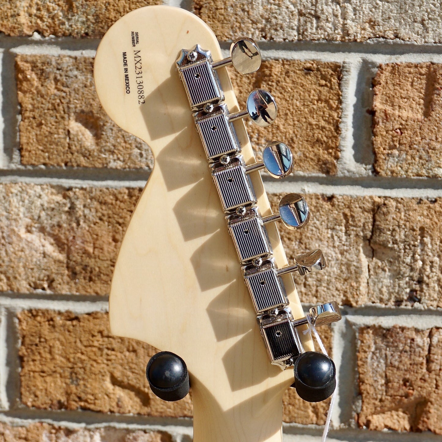 Fender Limited Edition Tom DeLonge Stratocaster Rosewood Fingerboard Surf Green